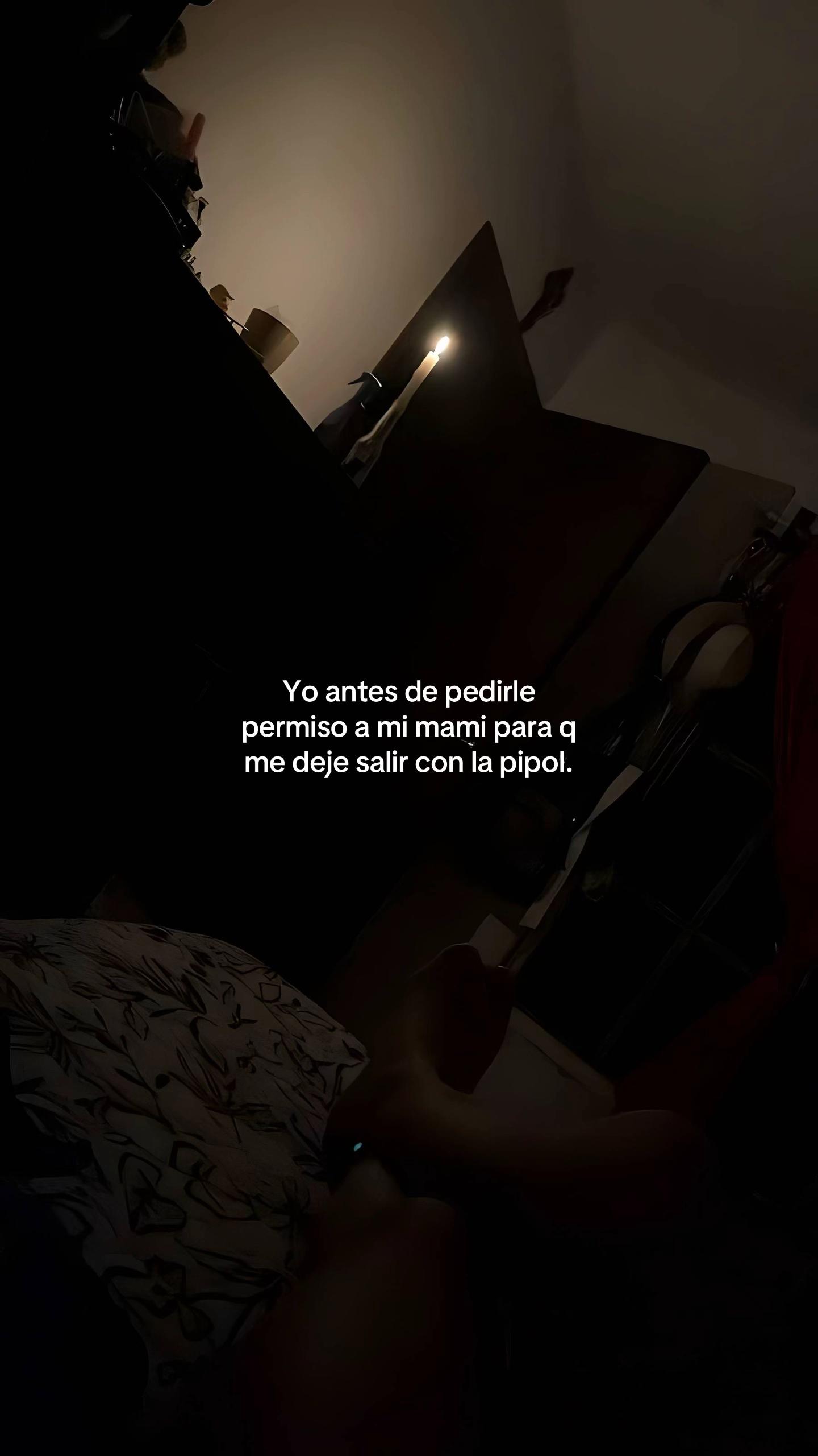 @•