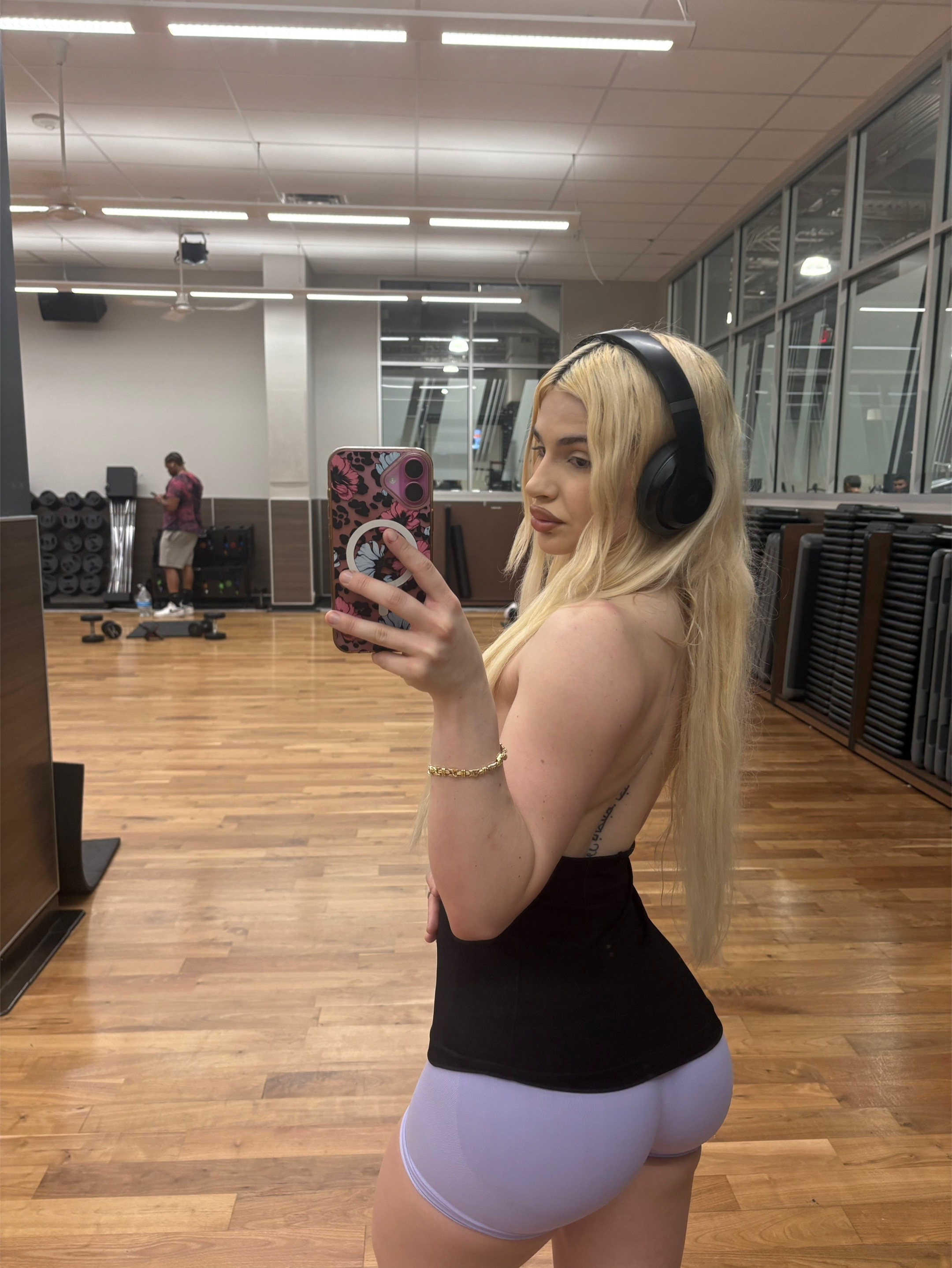 @urfaveforeignprincess