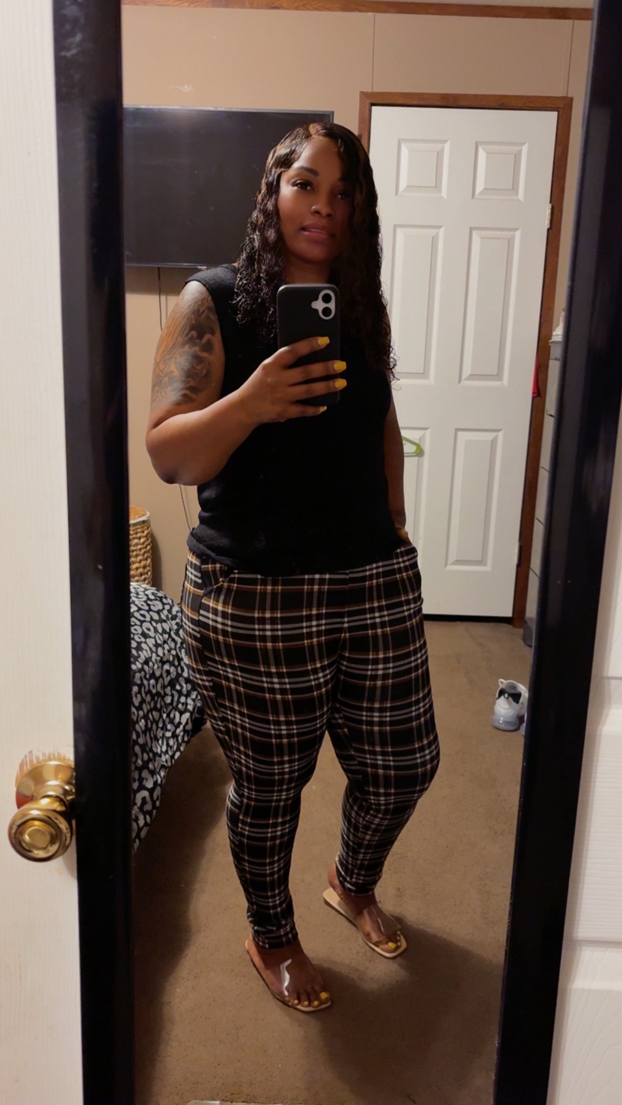 @Livinglavish45