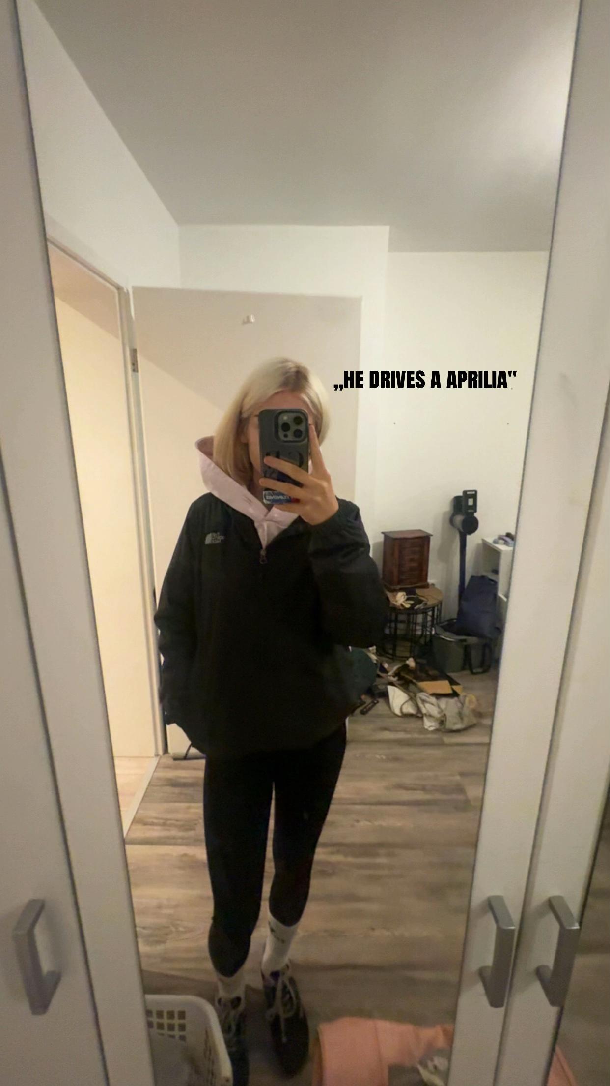 @𝓒𝓲𝓪𝓻𝓪❦