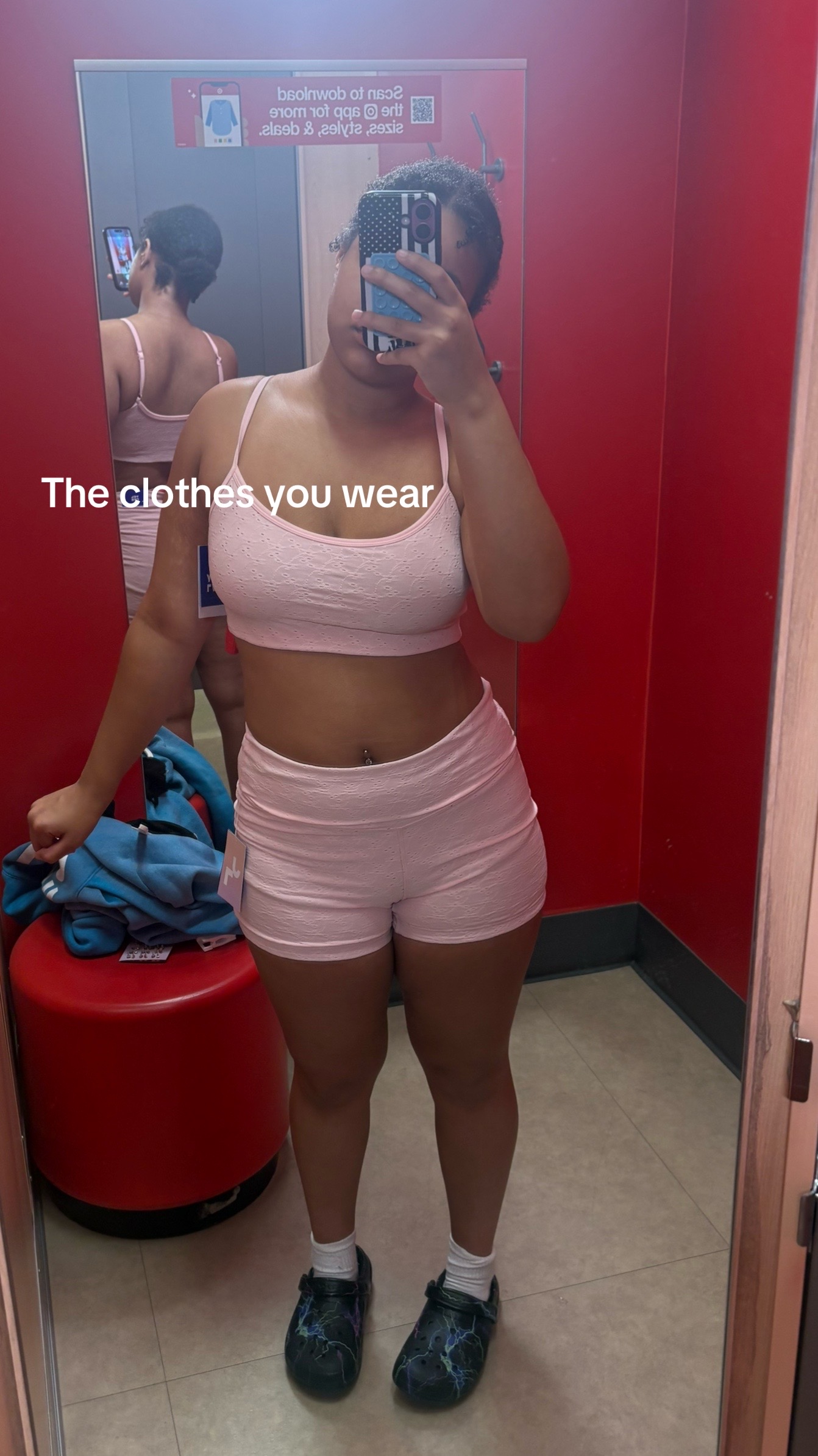@Mona𝐿𝒾𝓈𝒶