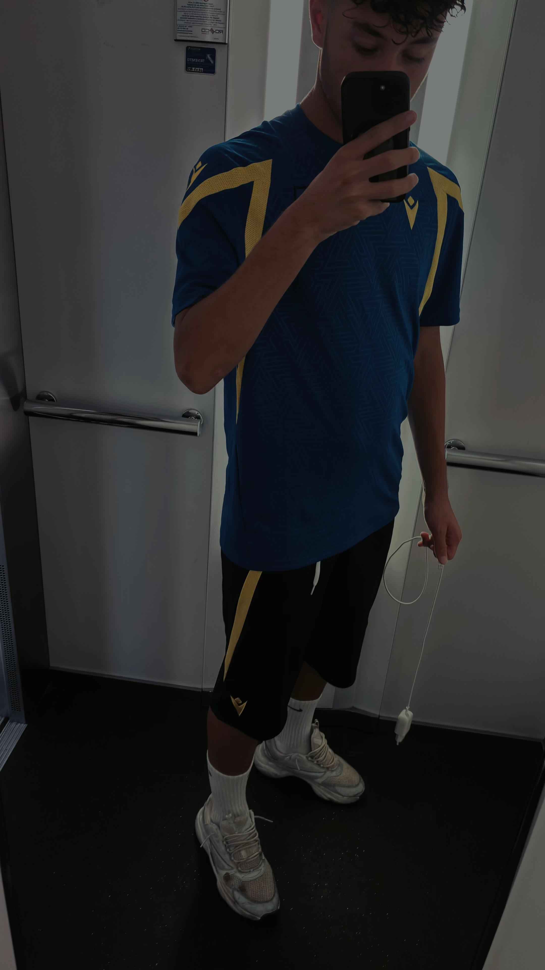 @𝓭𝓪𝓷𝓲𝓮𝓵𝓮💸😶&zwj;🌫️