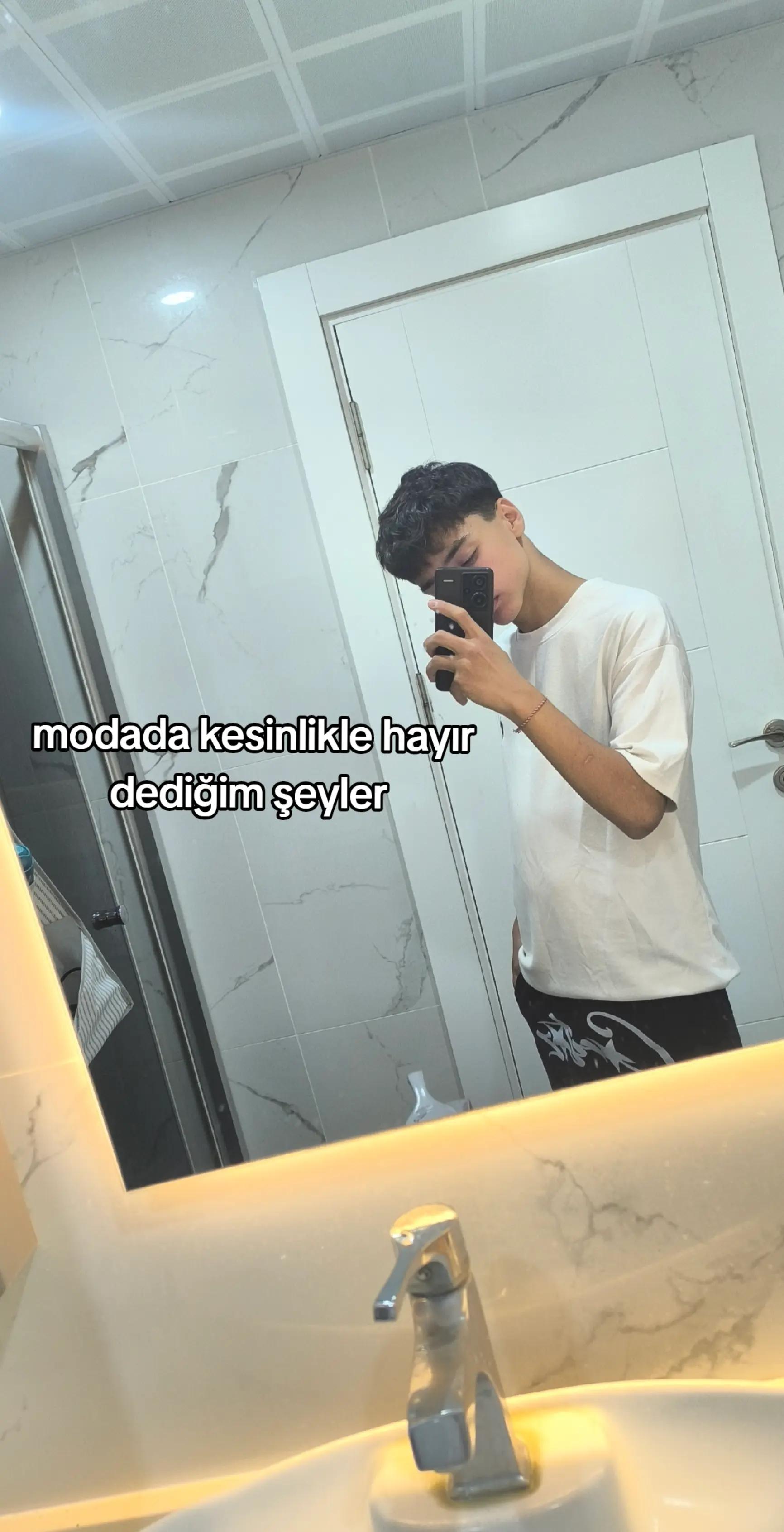 @skinyjean