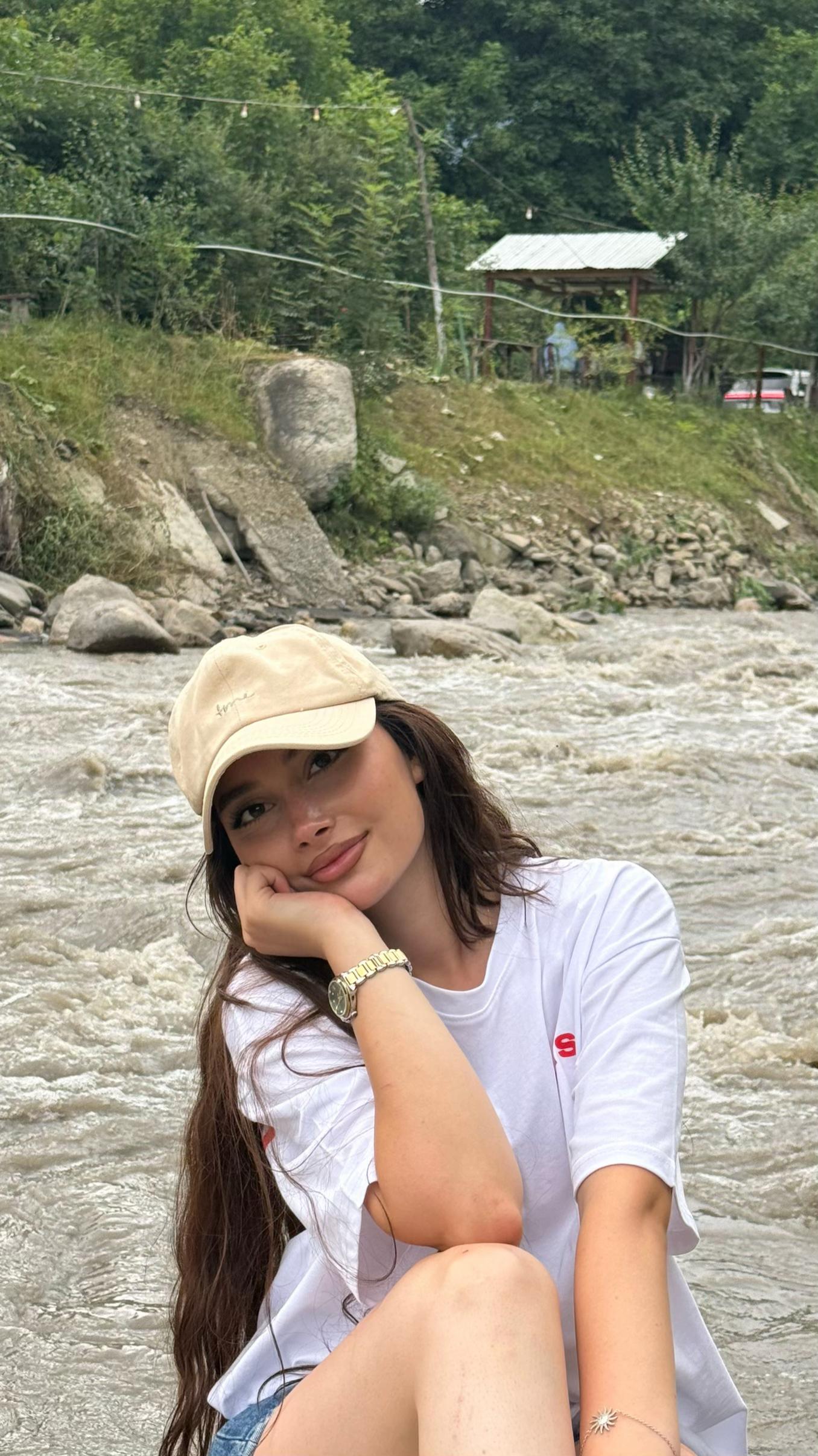 @Əli yox eli