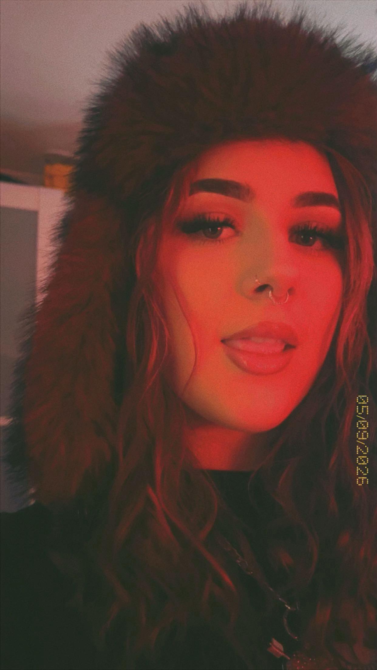 @scarlett-renè🪭