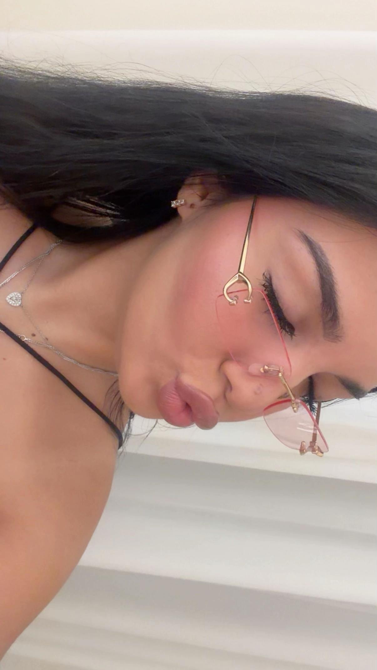 @alxsja_