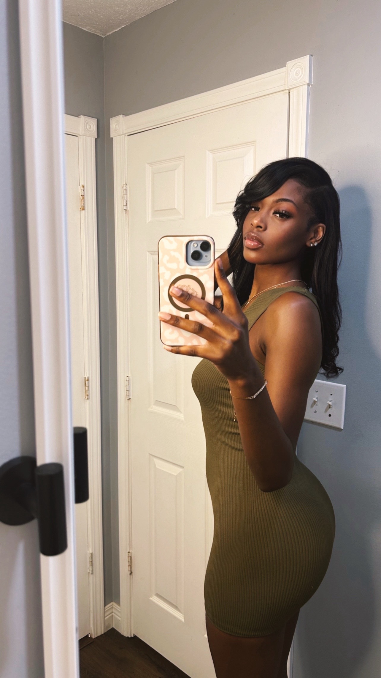 @ᥫkaylaalexis