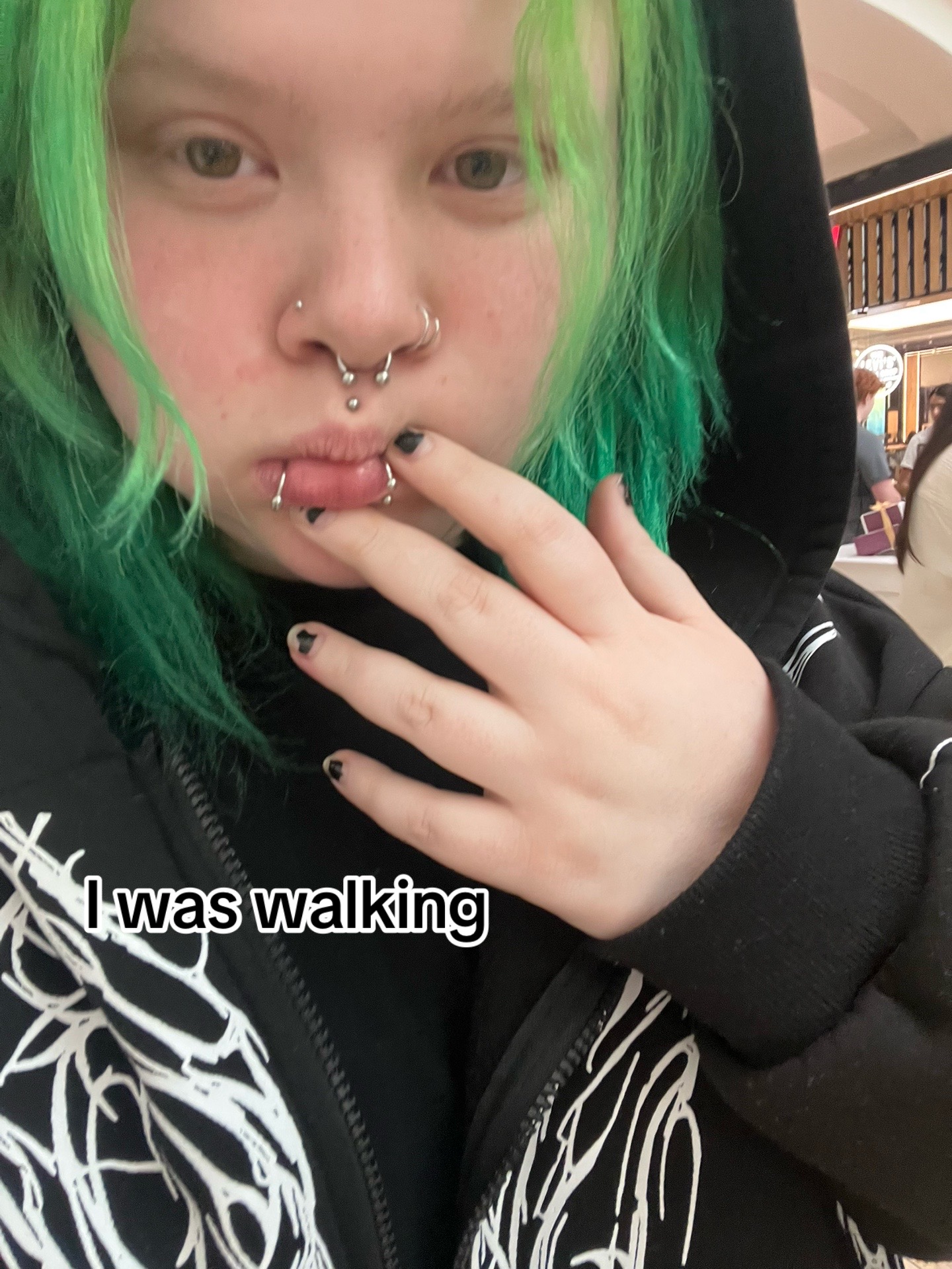 @ǰ̣äẓ̌😽