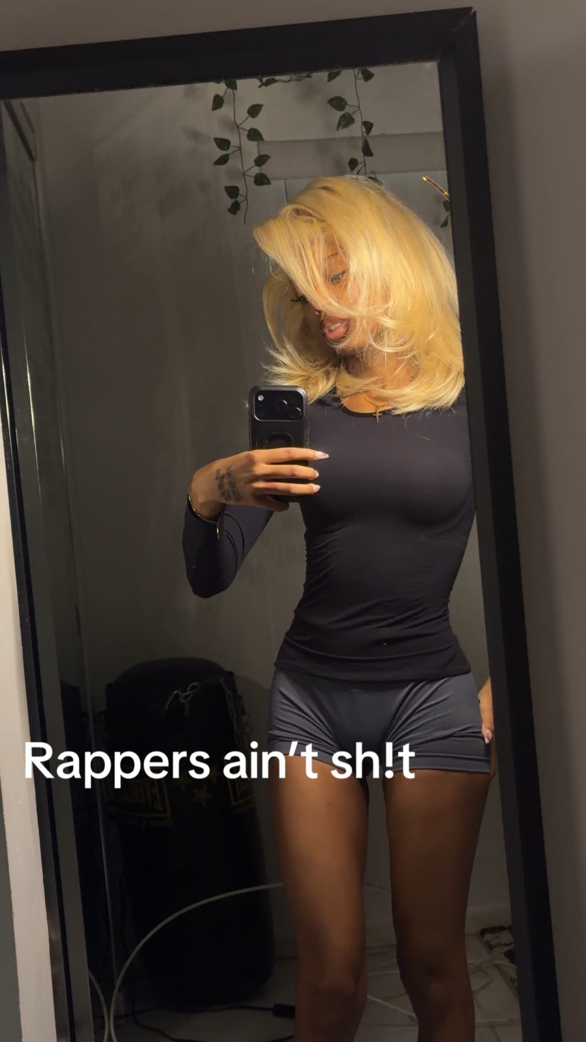 @miaaarides