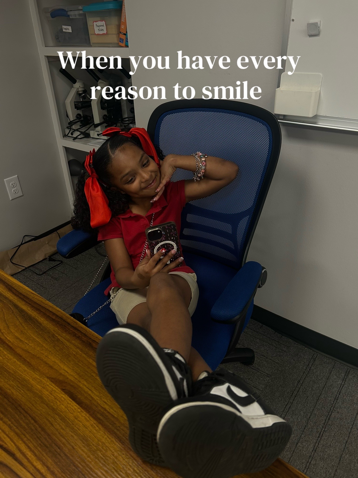 @themgirls_arielandtayla
