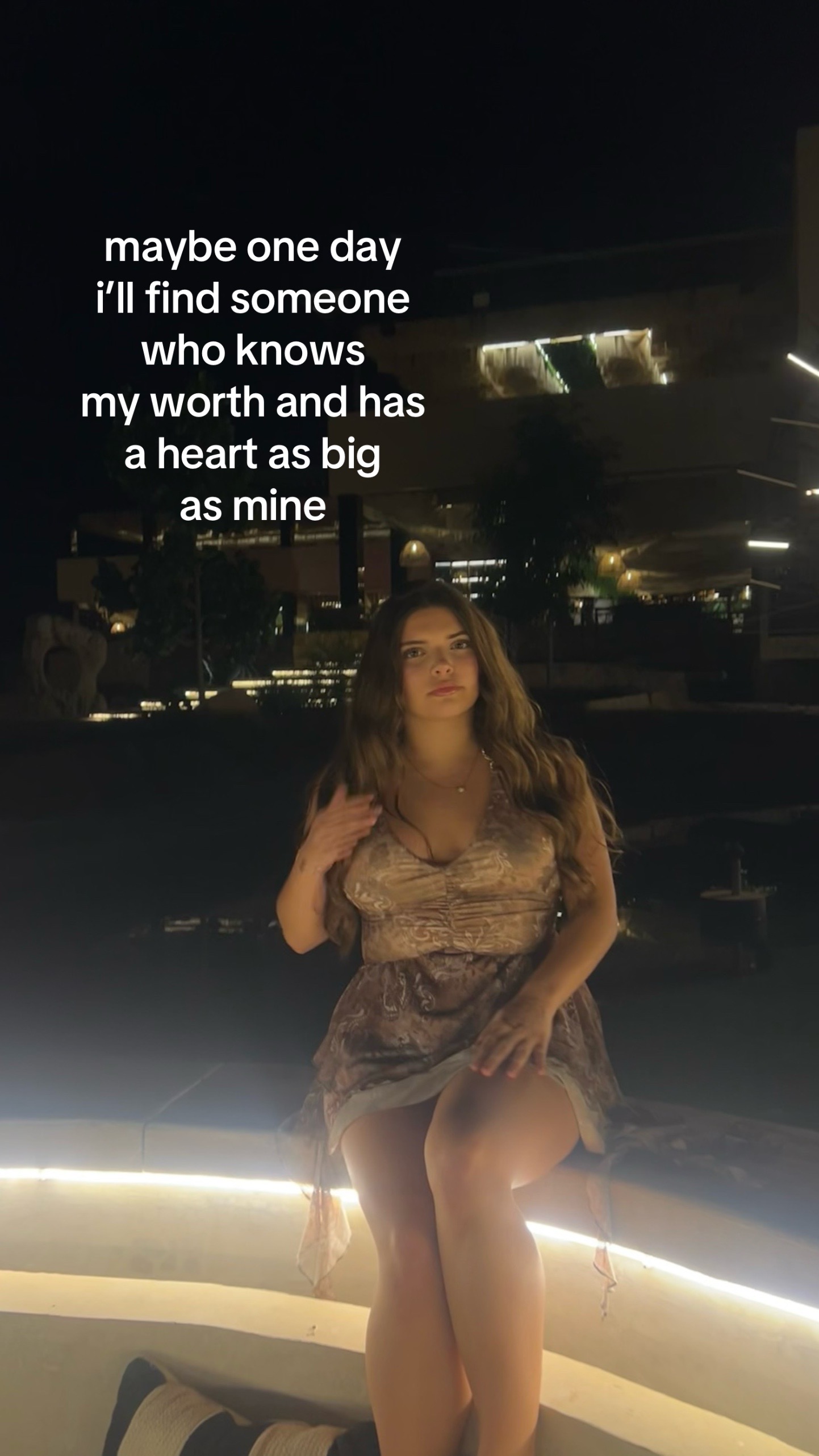 @👤
