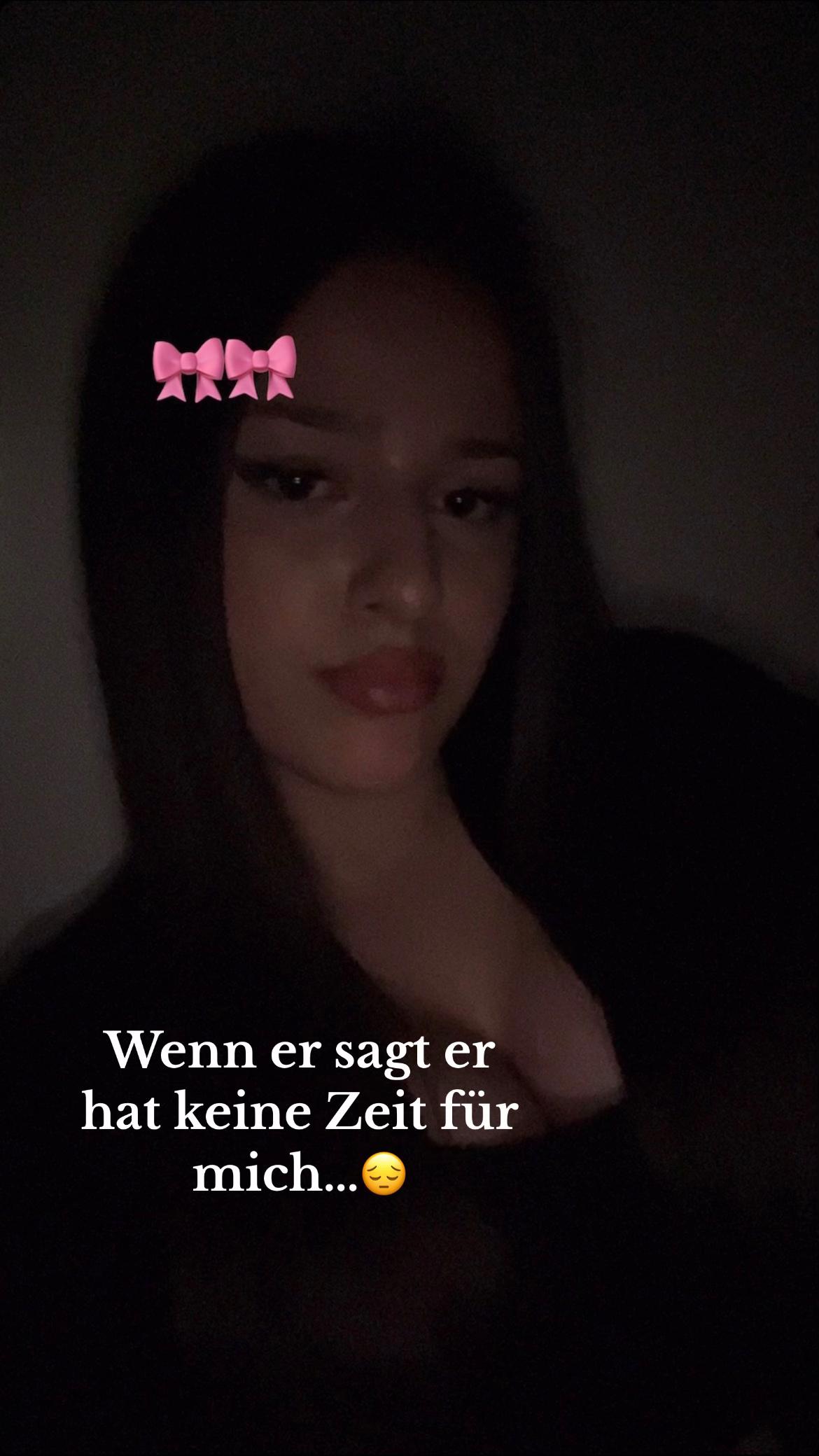 @𐦐