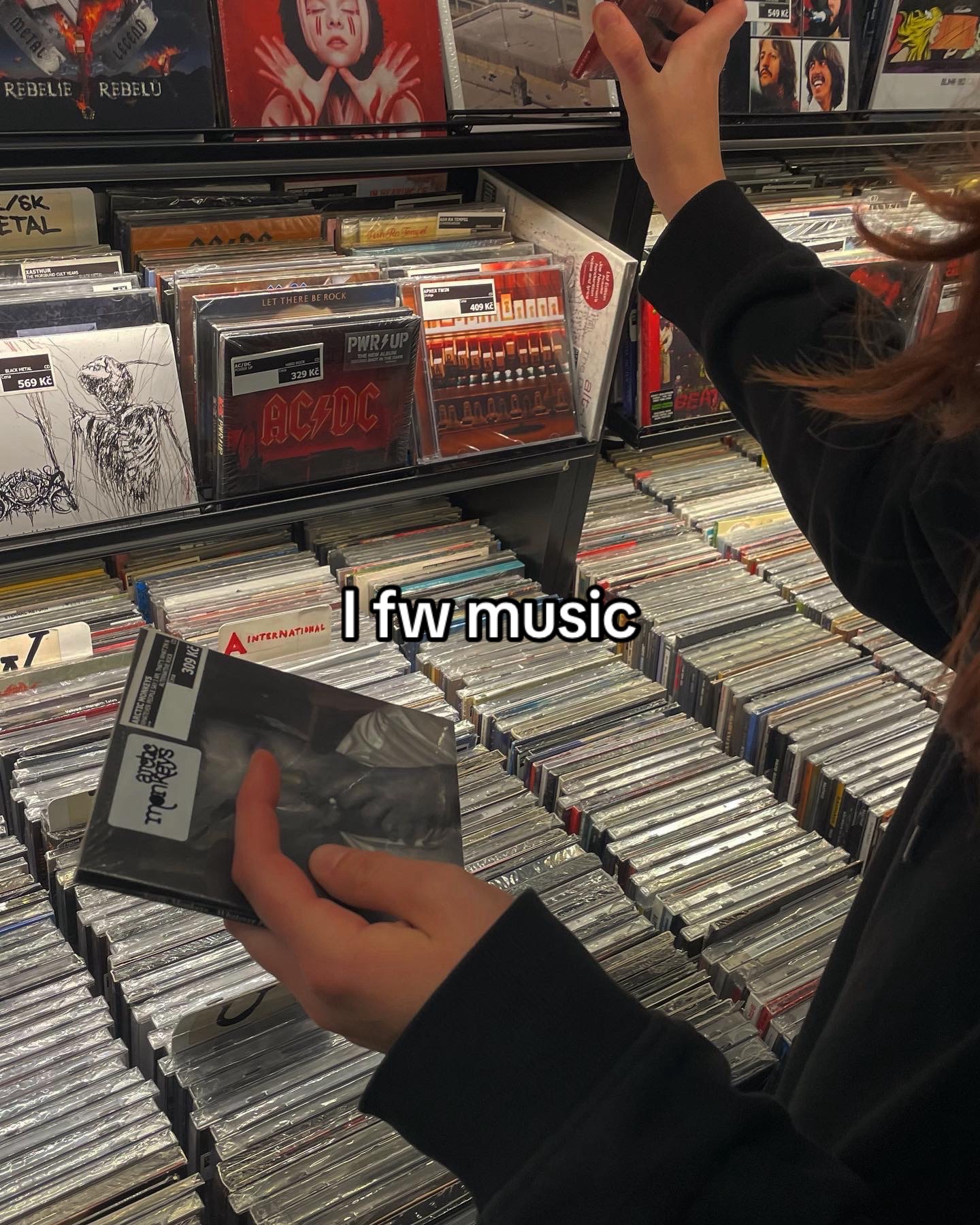 @Ema🦦