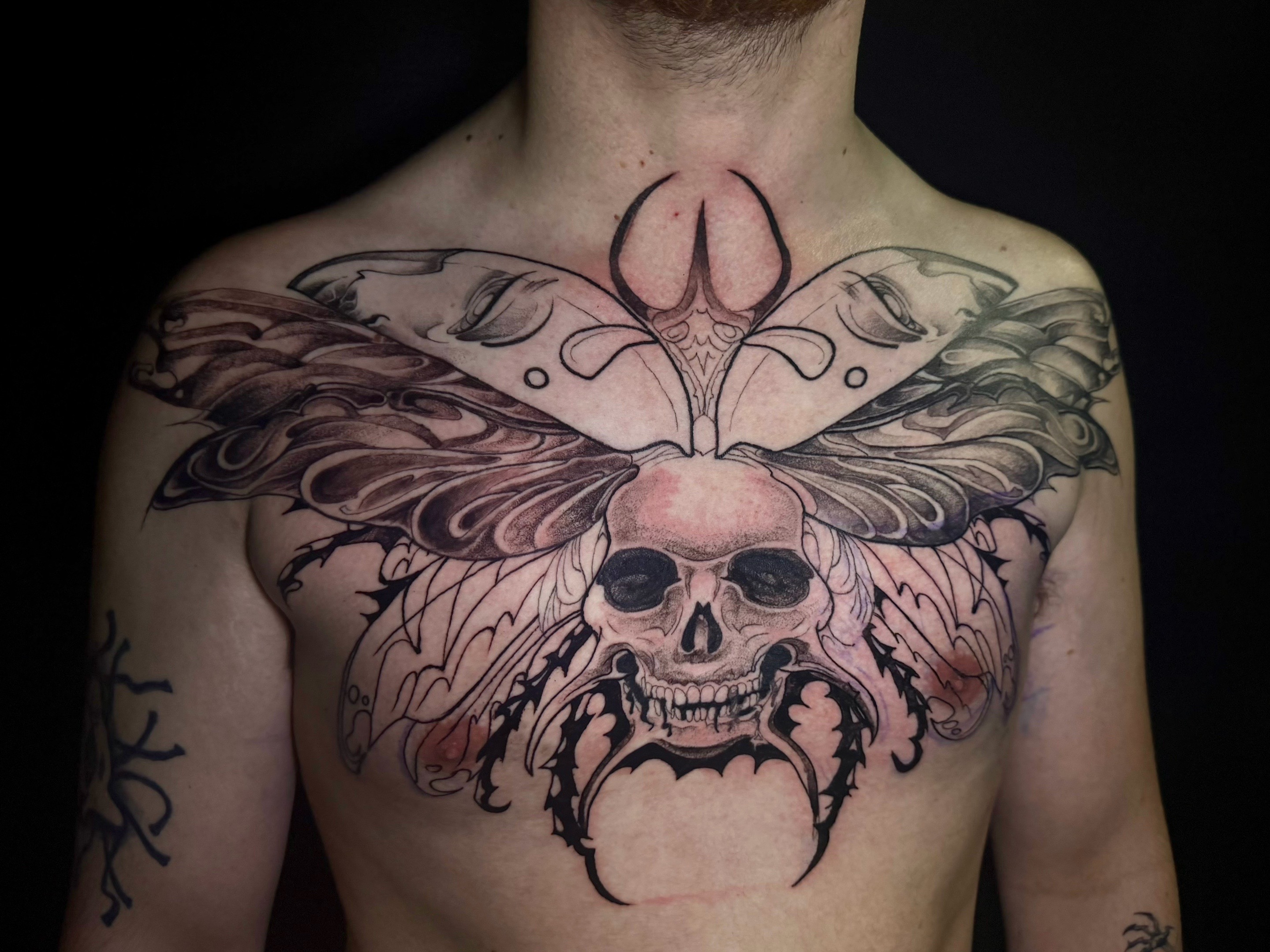 @danyale. tattoo artist