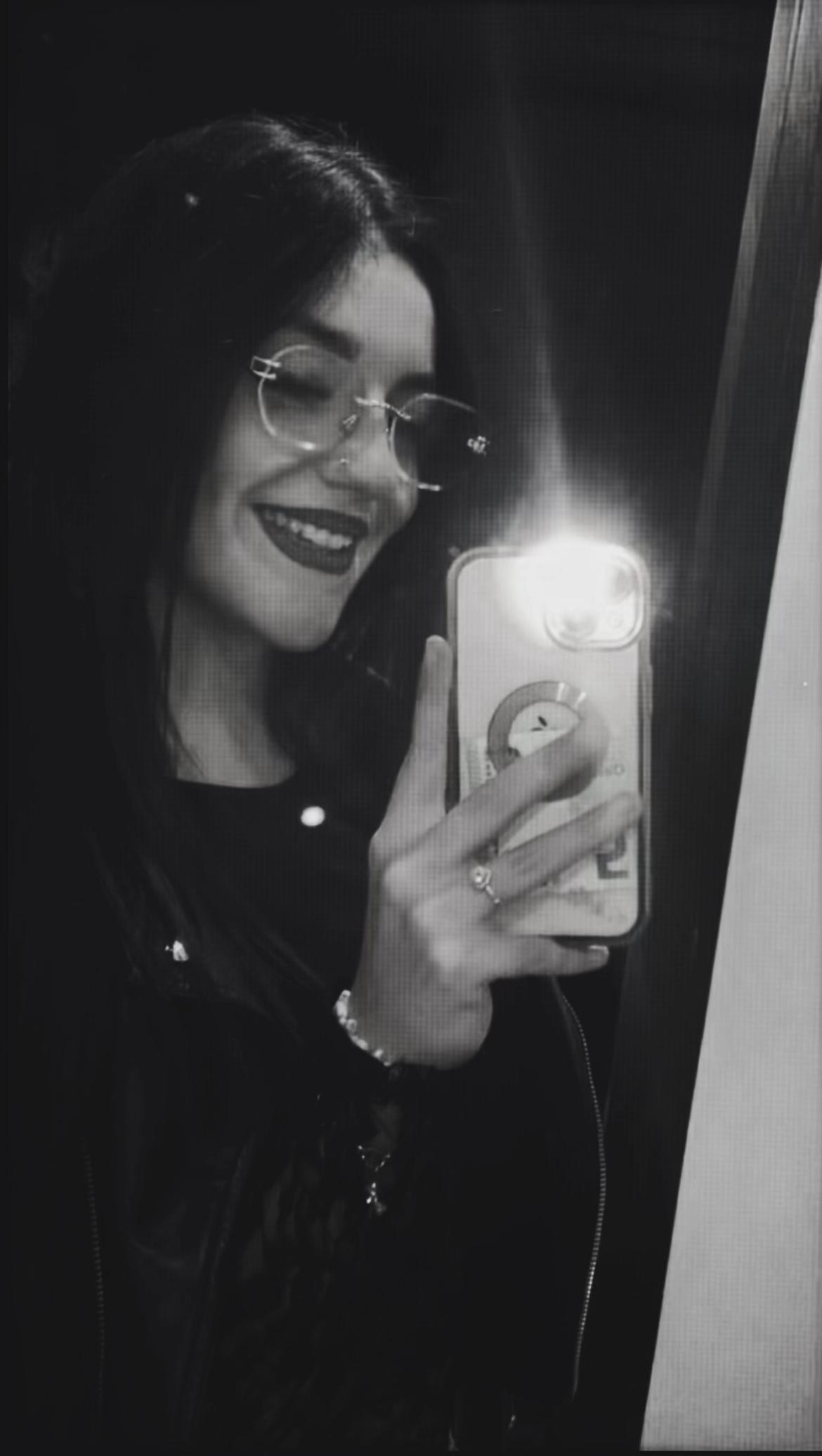 @EVELYN🖤