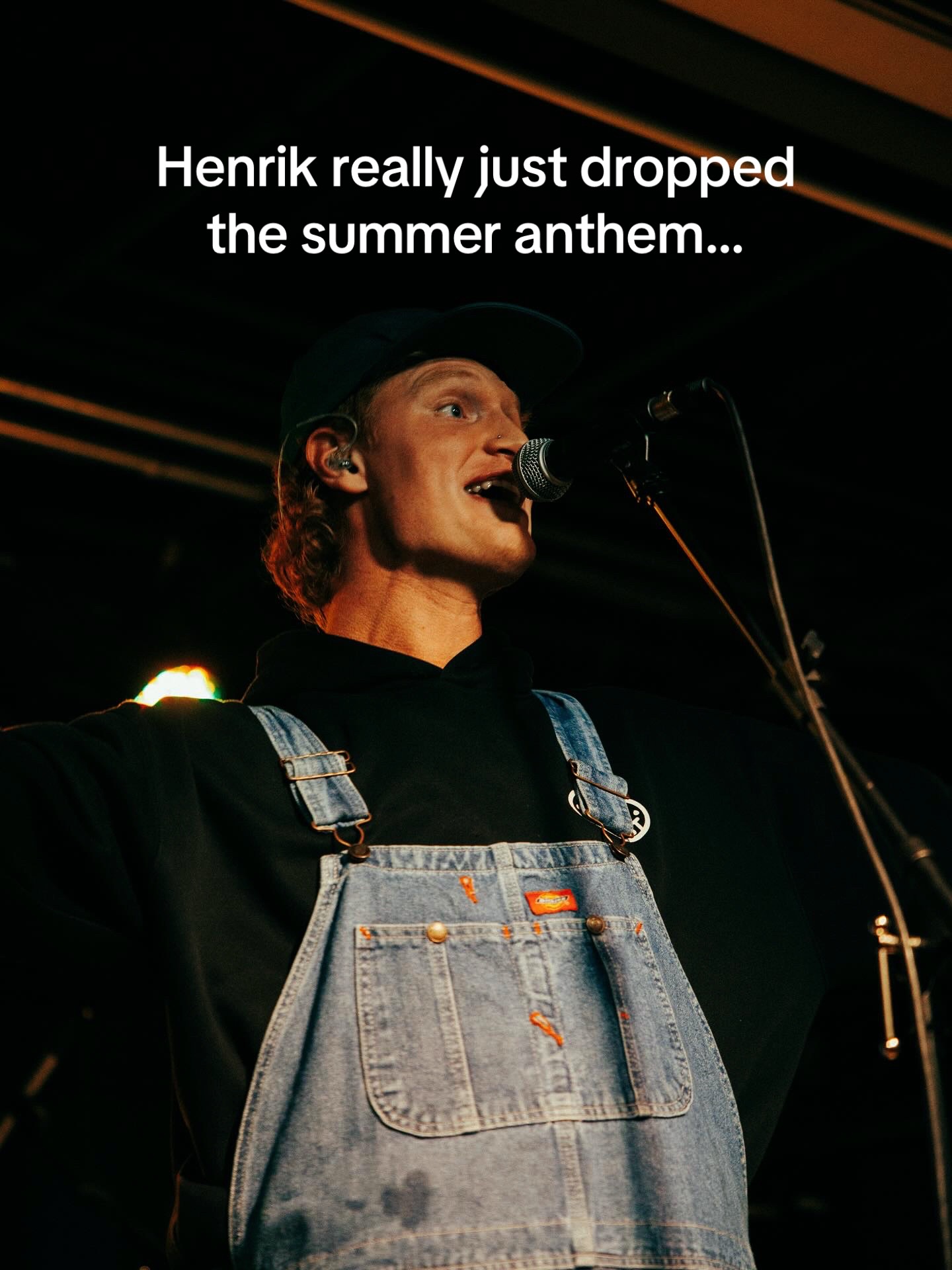 @Henrik's Fan Page