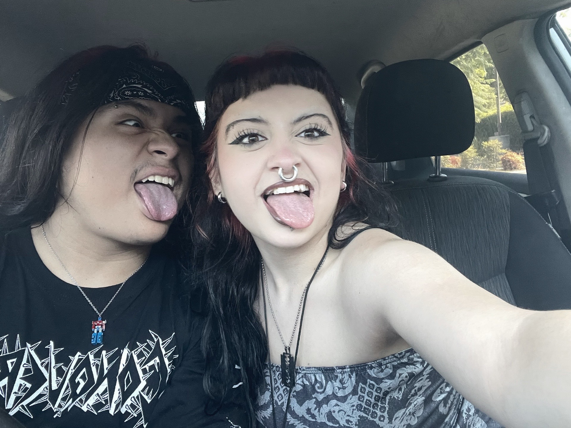 @sofia✧.*