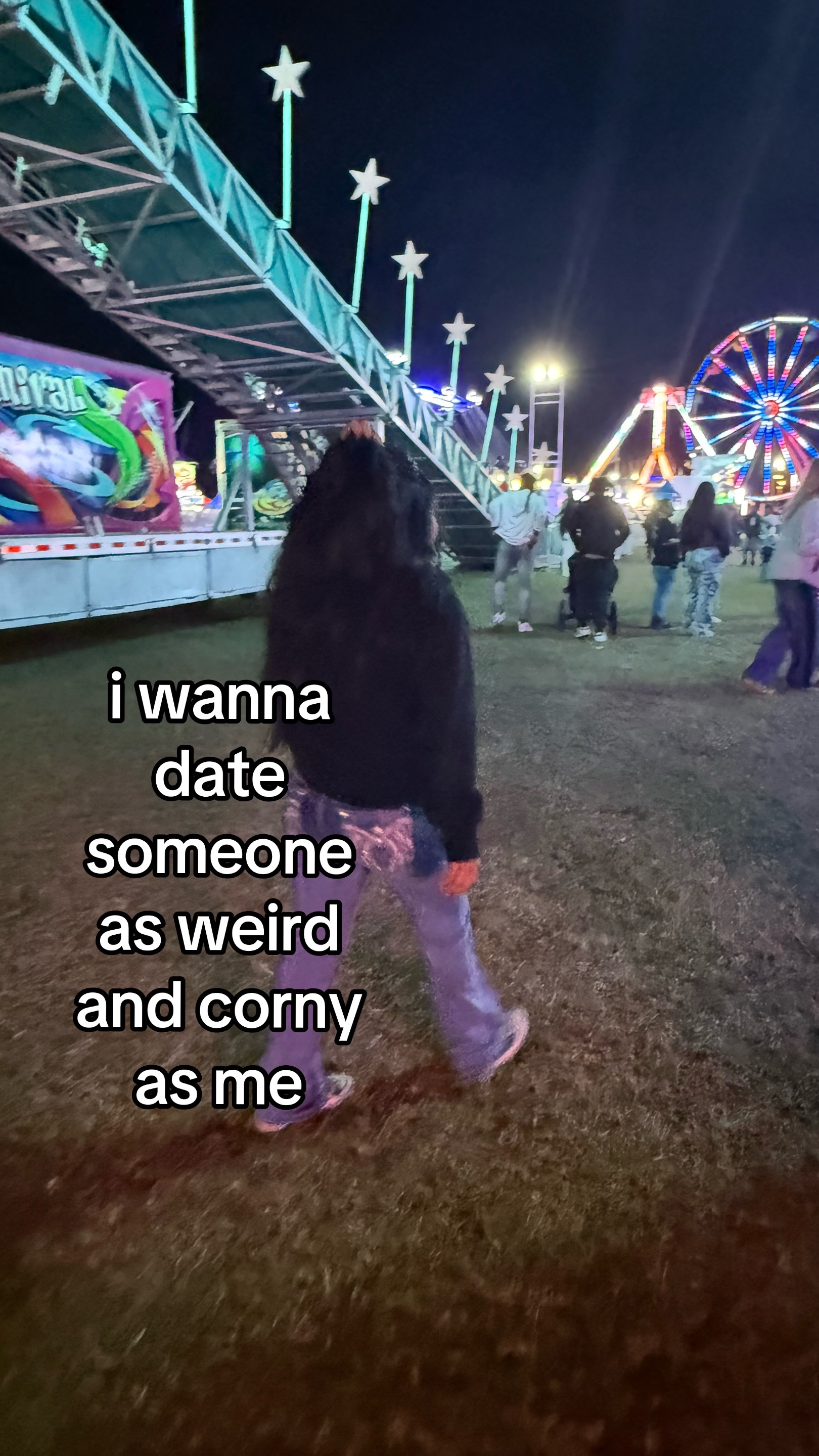 @ᥫ᭡.