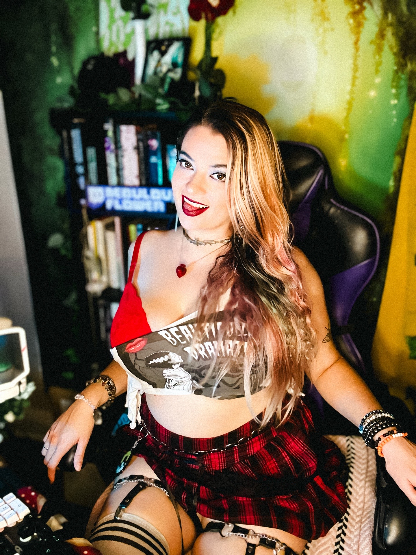 @Nebby 🖤🐉