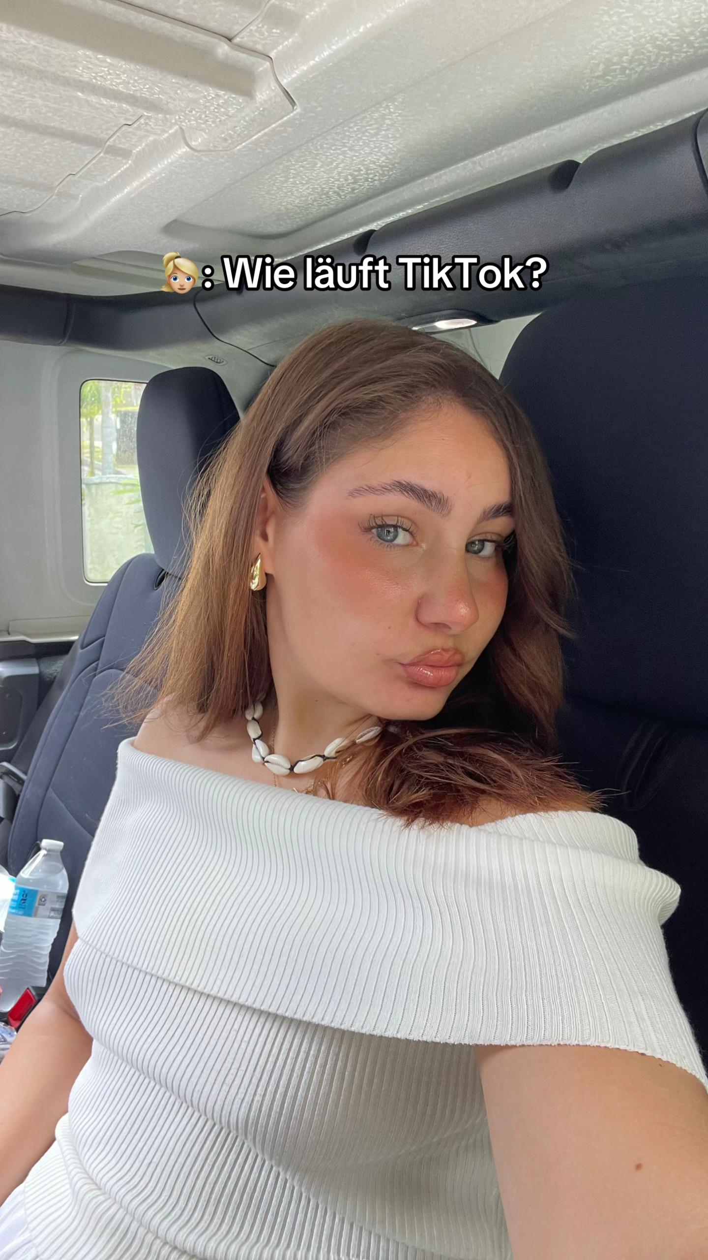 @LARISSA-LUISA