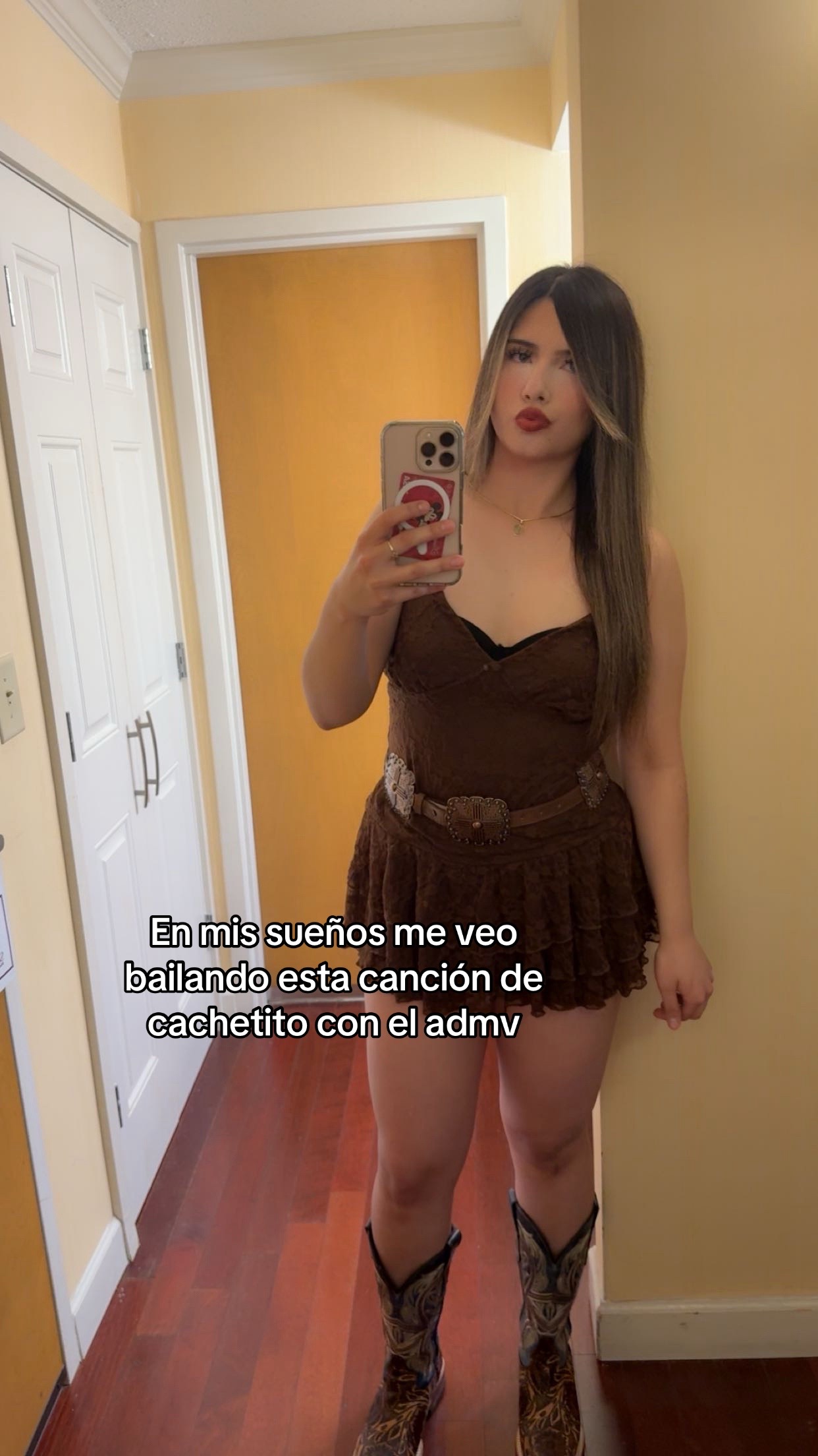 @Emily Quiñonez👸🏻