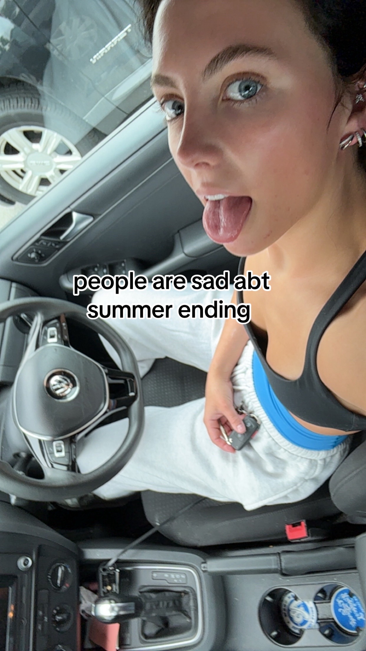 @Ava