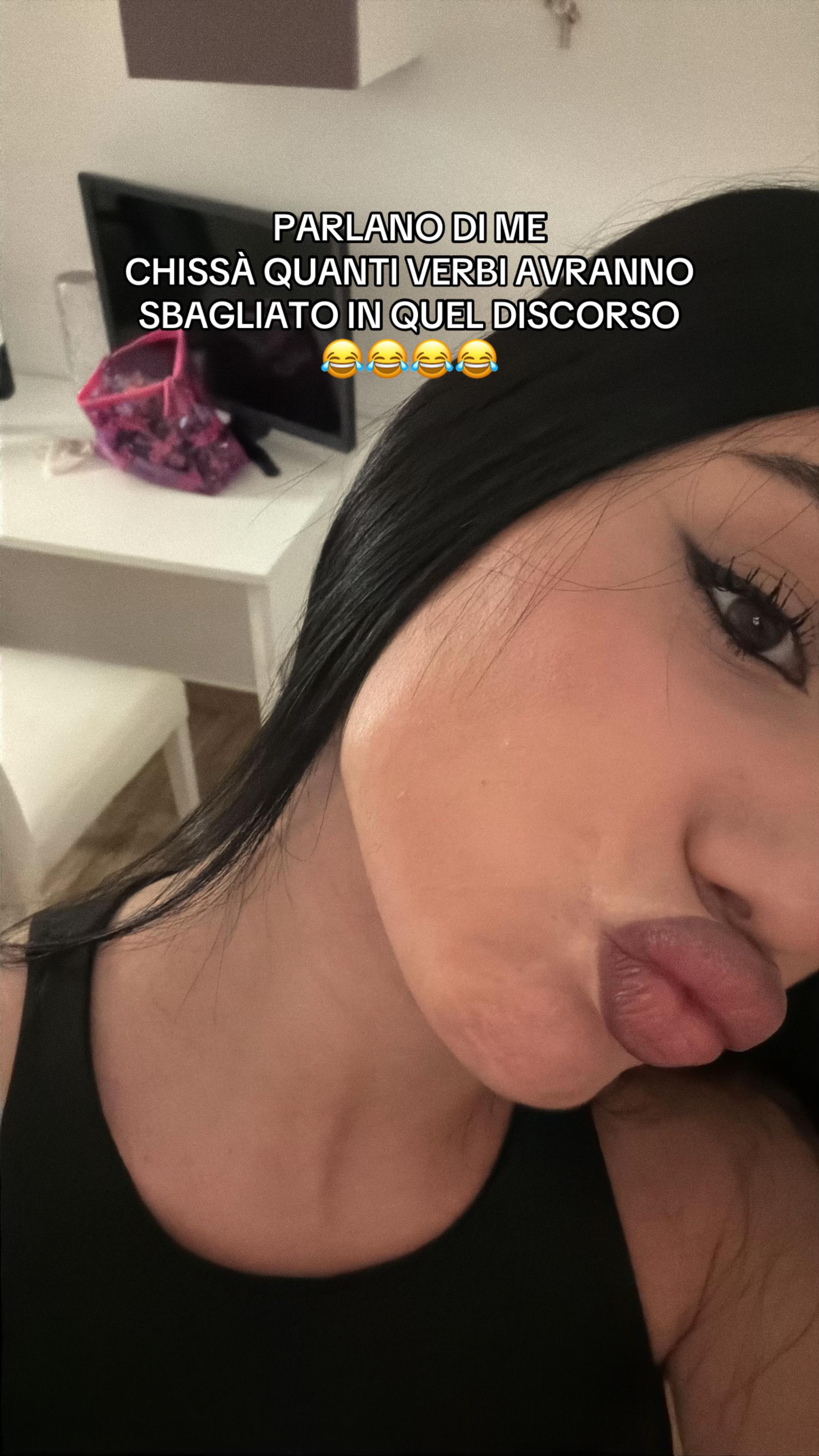 @AngelaYannis