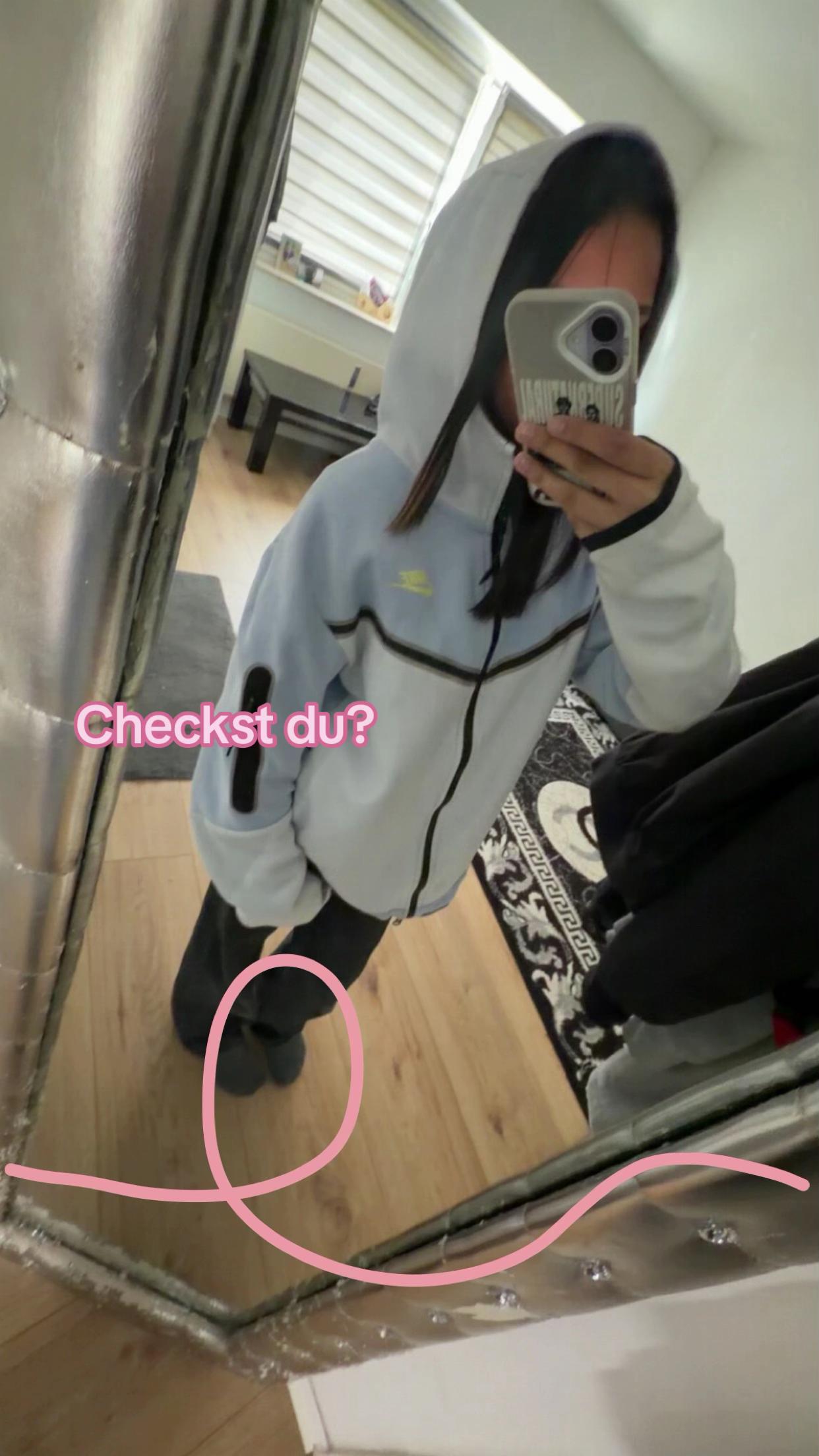 @Angi47