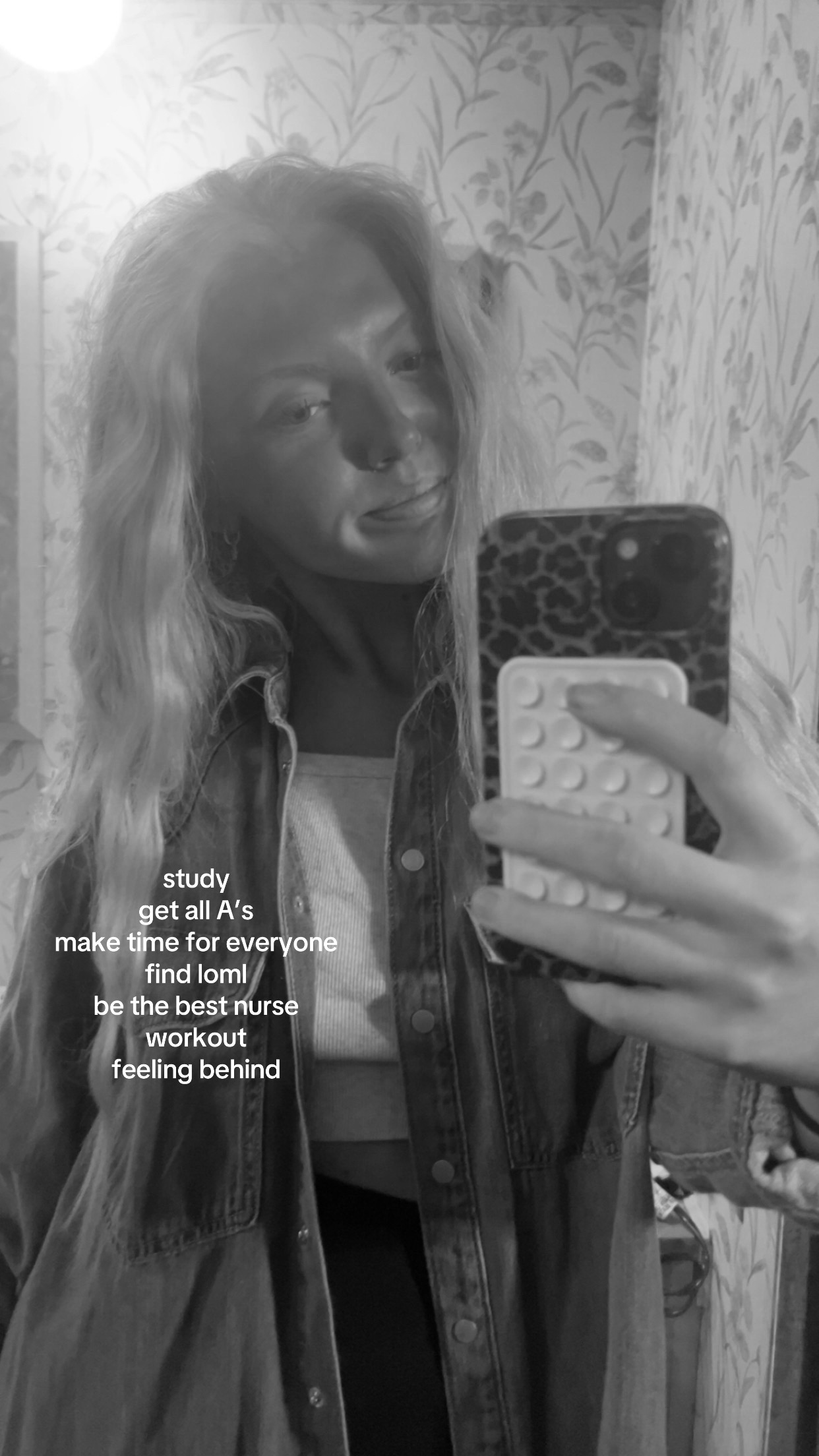 @👱🏼♀️
