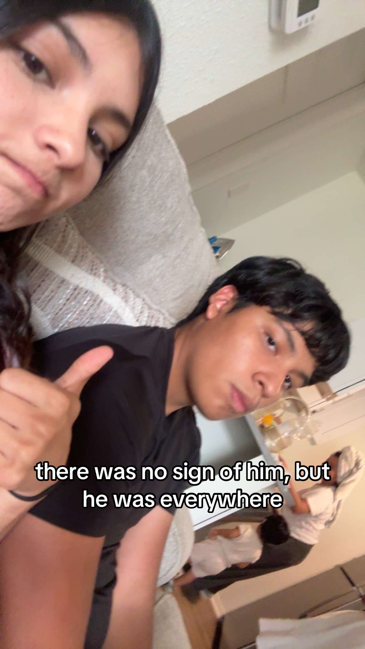 @yadhiraa.diazzz