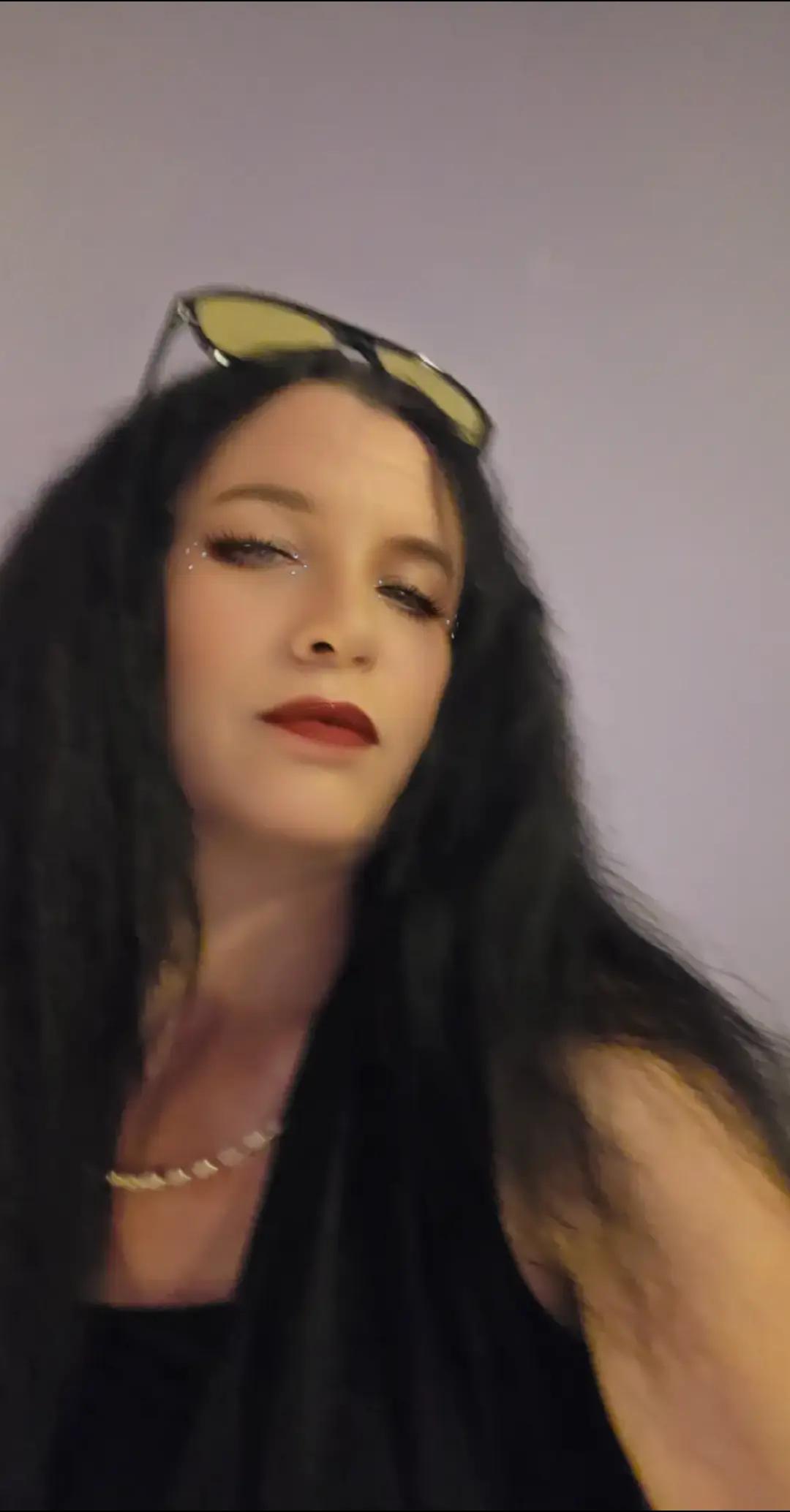 @Lili Lilisor