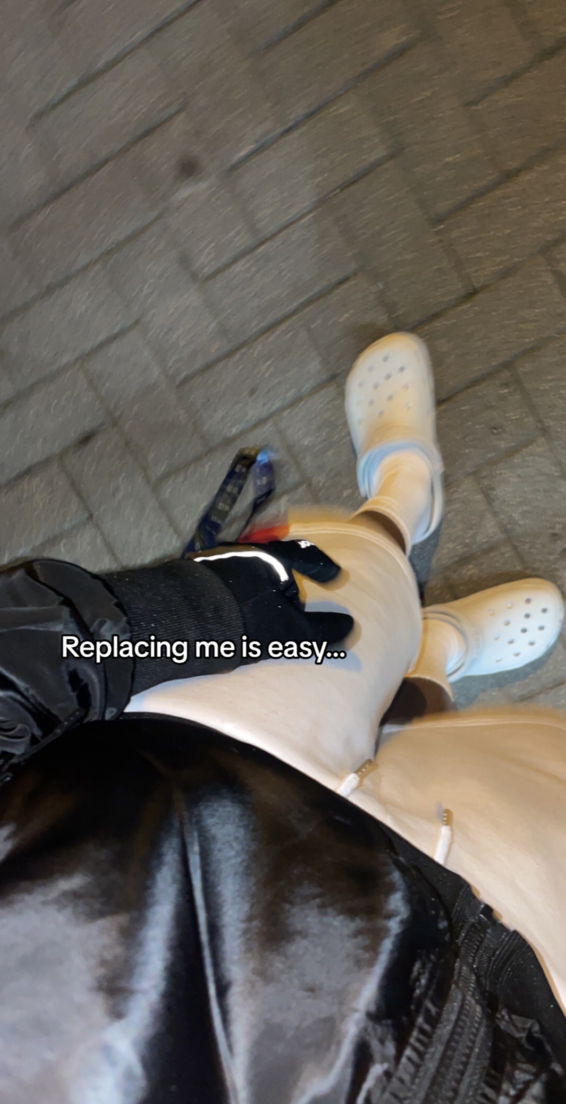 @🦦🌬️