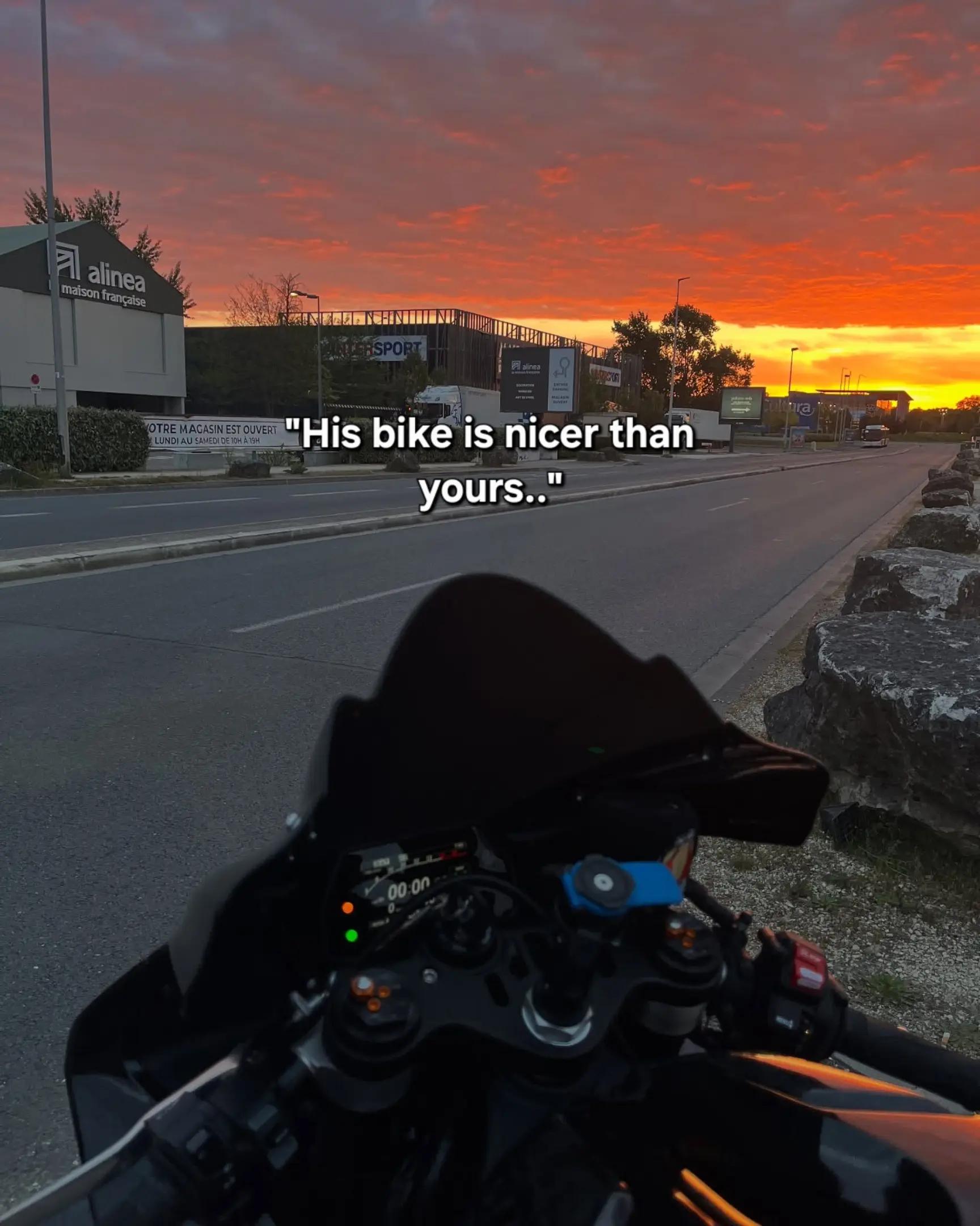 @Valentino🏍