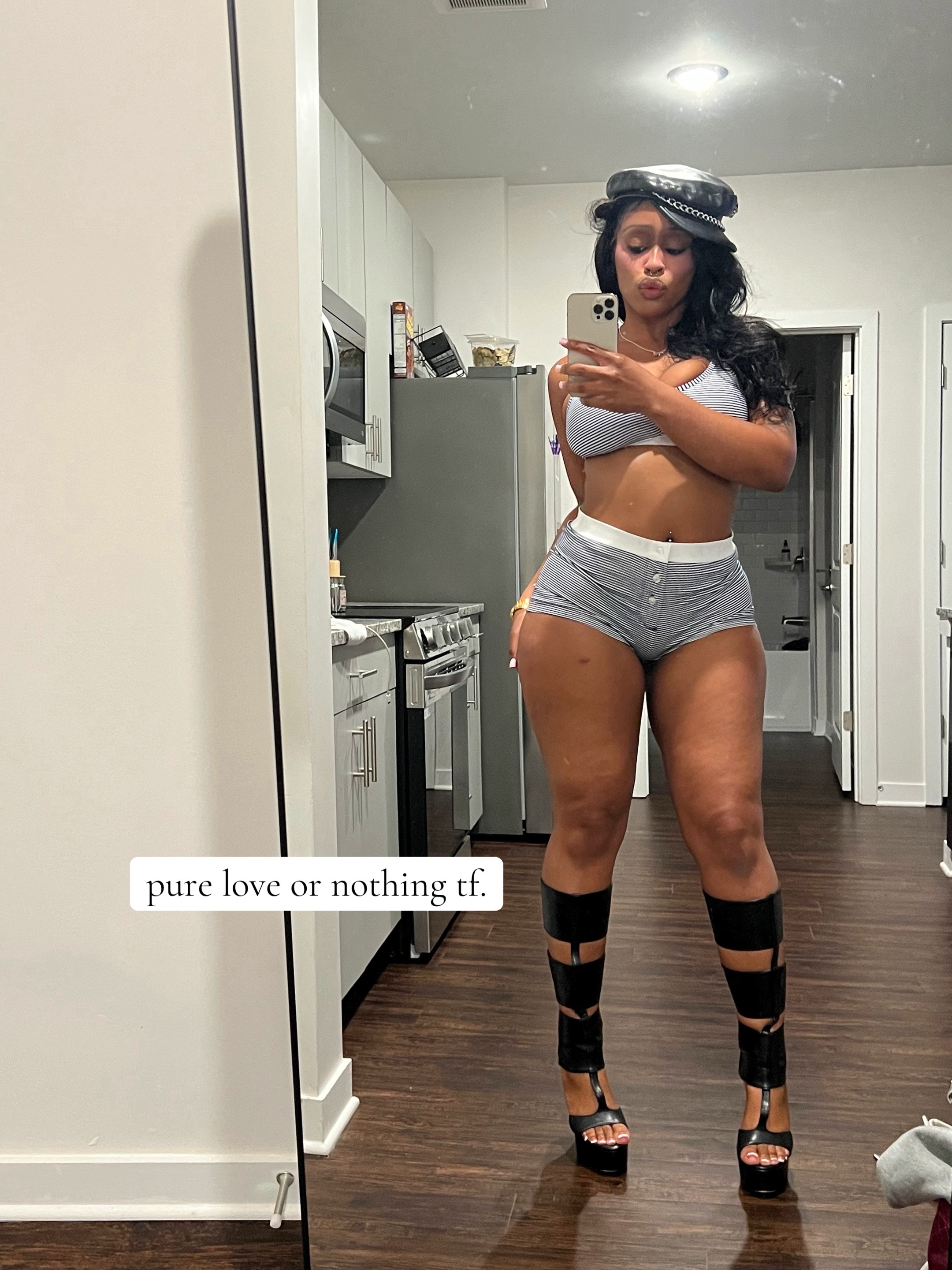 @moon