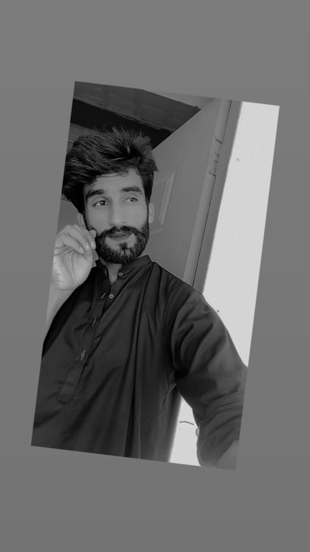 @حسن 👑🤍