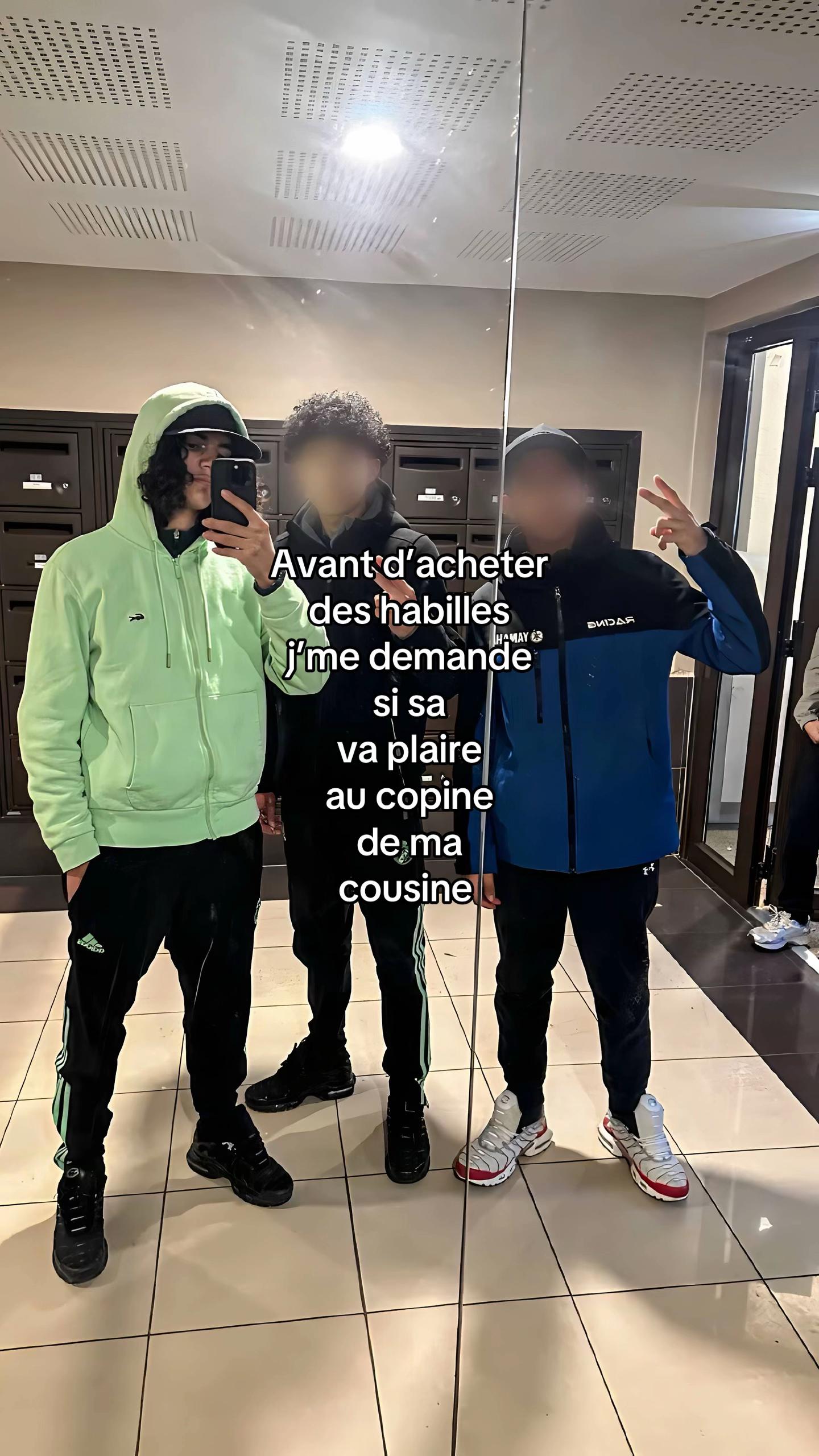 @👤