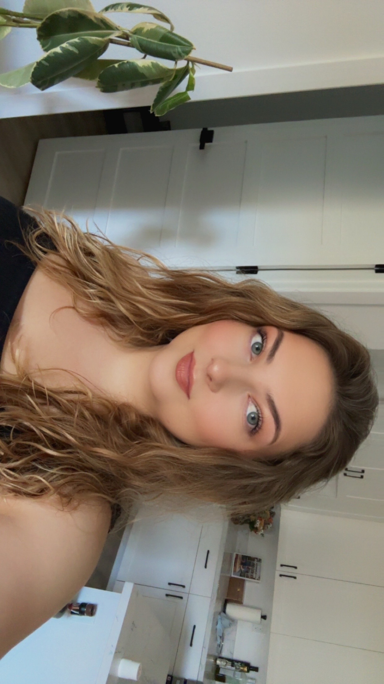 @CourtneyC23_