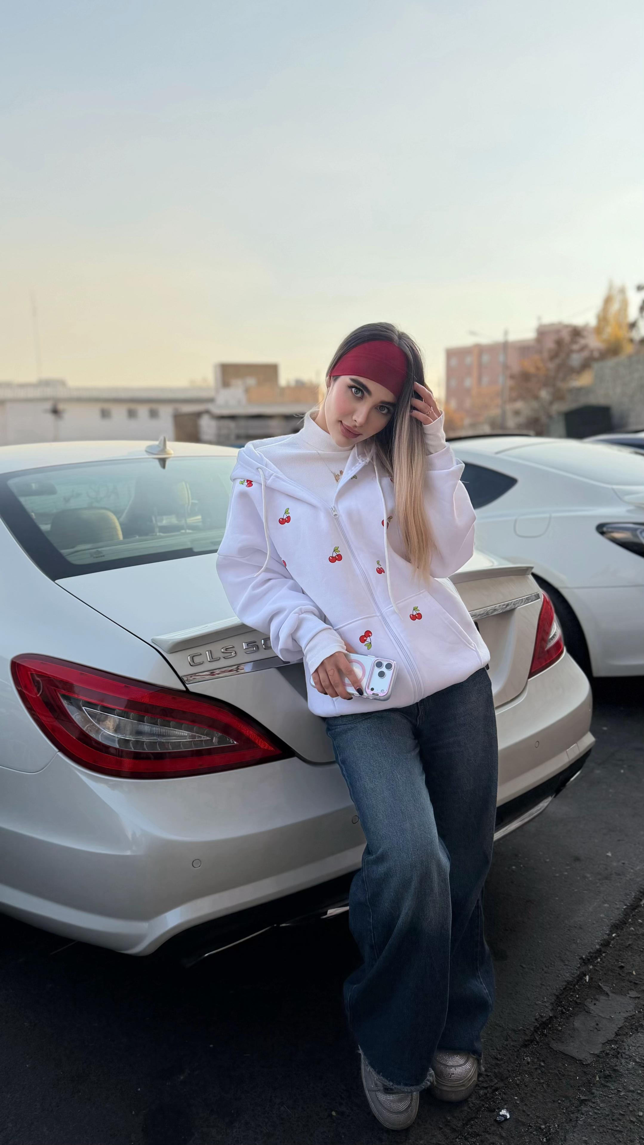 @Niloofar