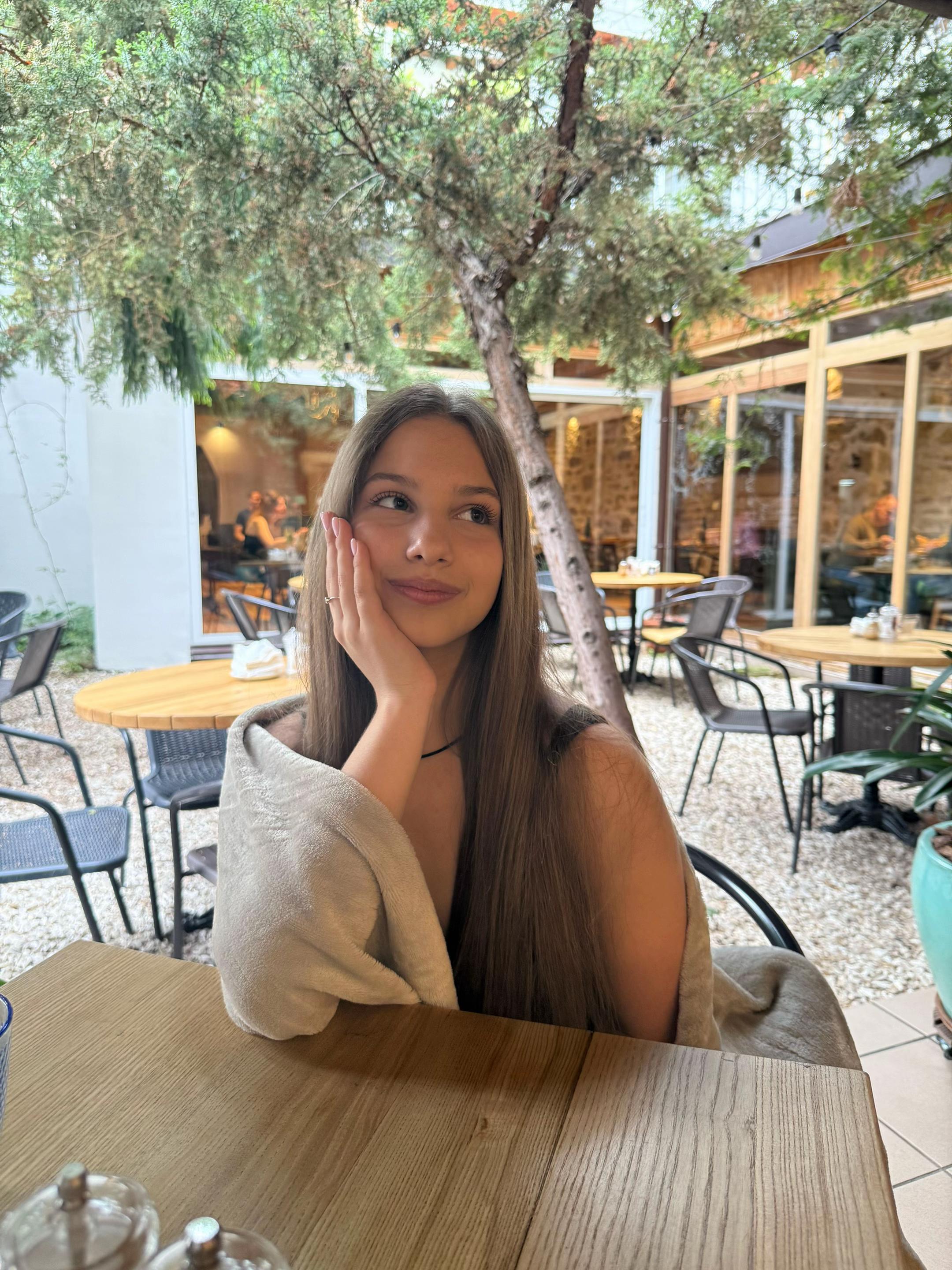 @Milana🖤