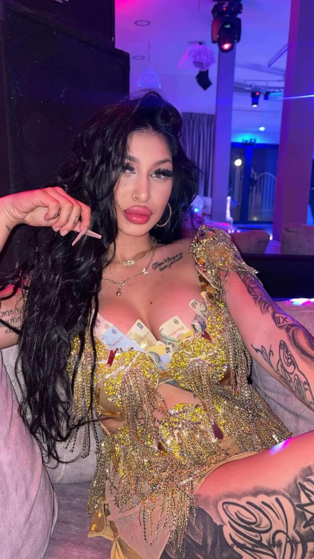 @veronicazuzuuu