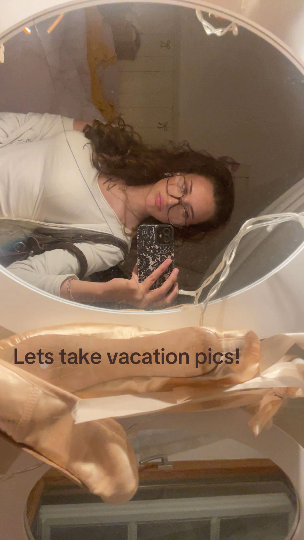 @𝒩𝑜𝓋𝒶🧁🐒