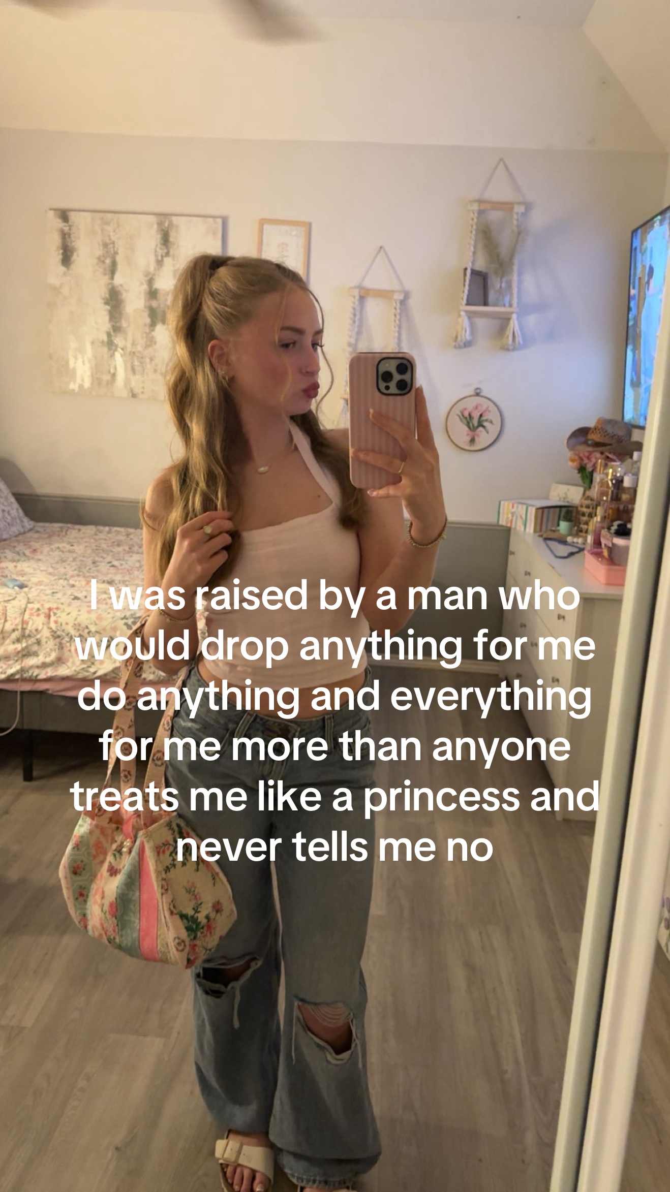 @ellie.land
