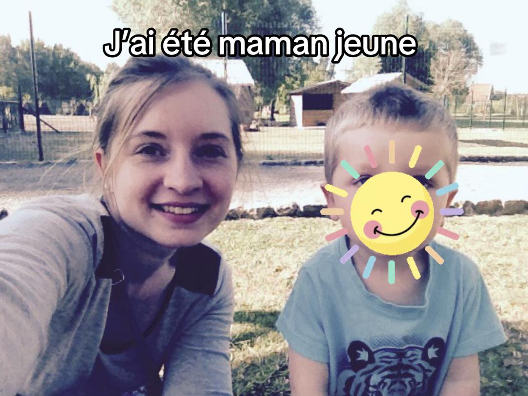 @Elodie