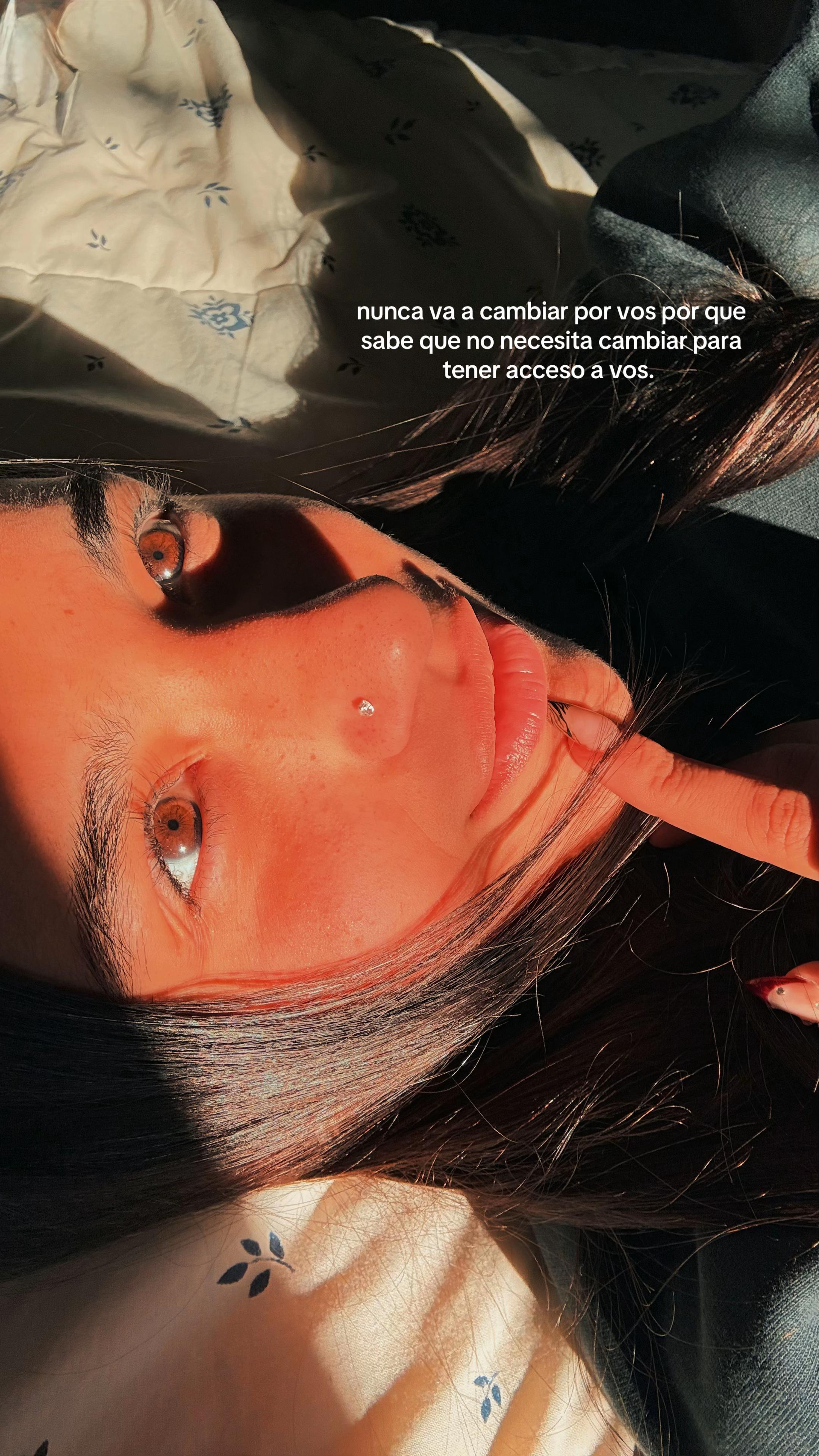 @𝒱𝒶𝓁𝓊 🖤
