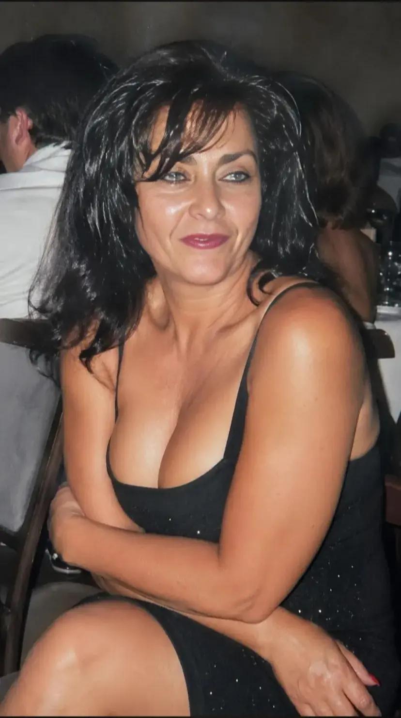 @Esra Blue Eyes