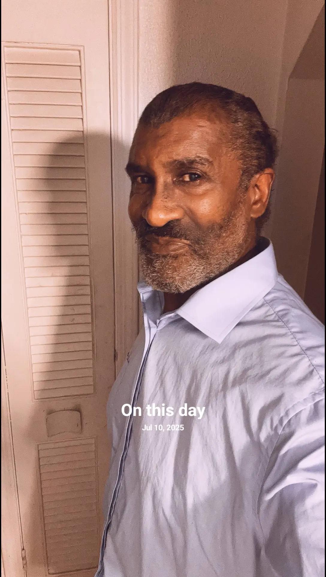 @Ronnie Walker