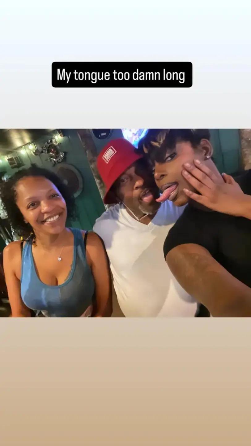 @Lickmy_chocolate28