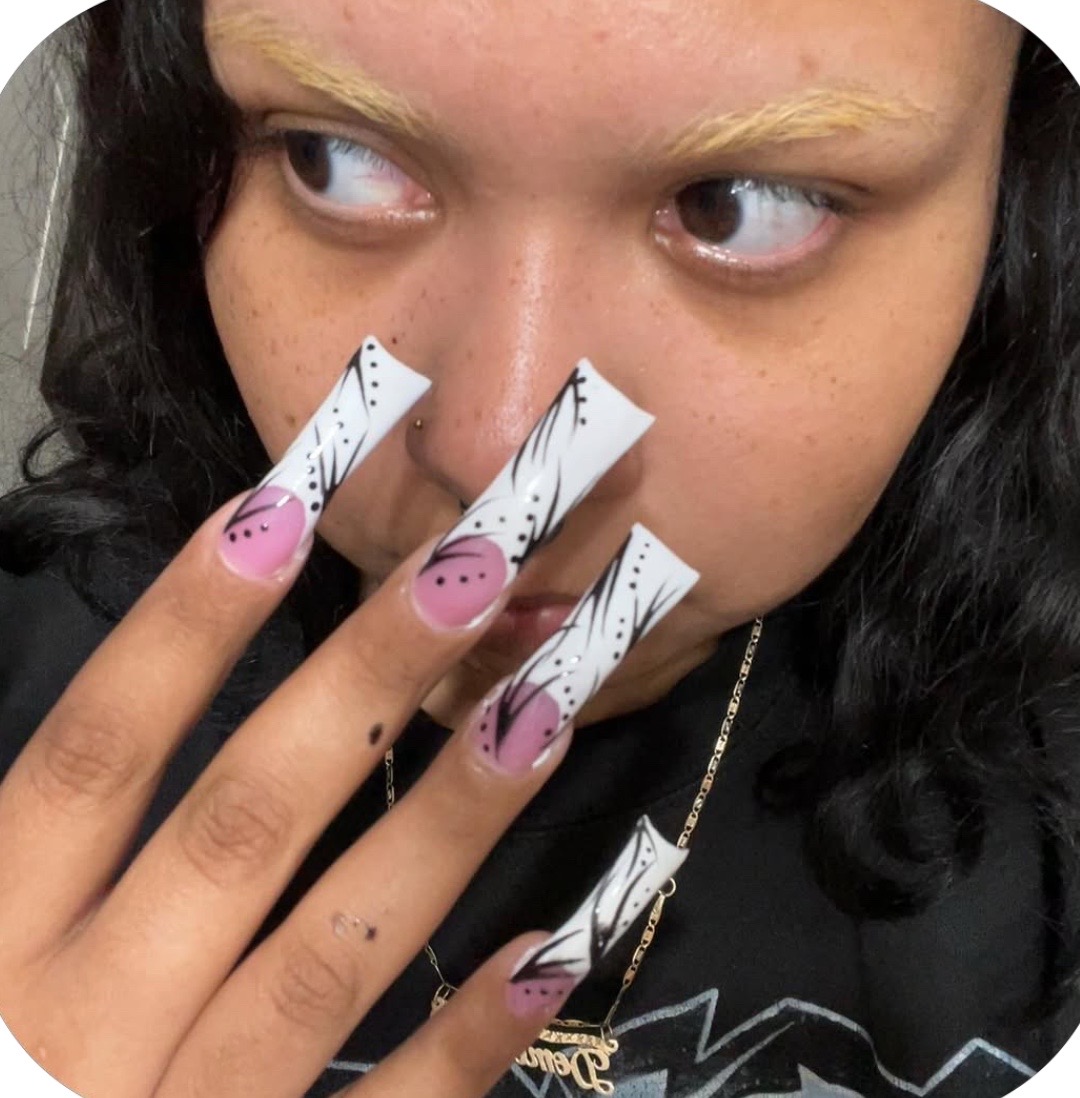 @Domonique