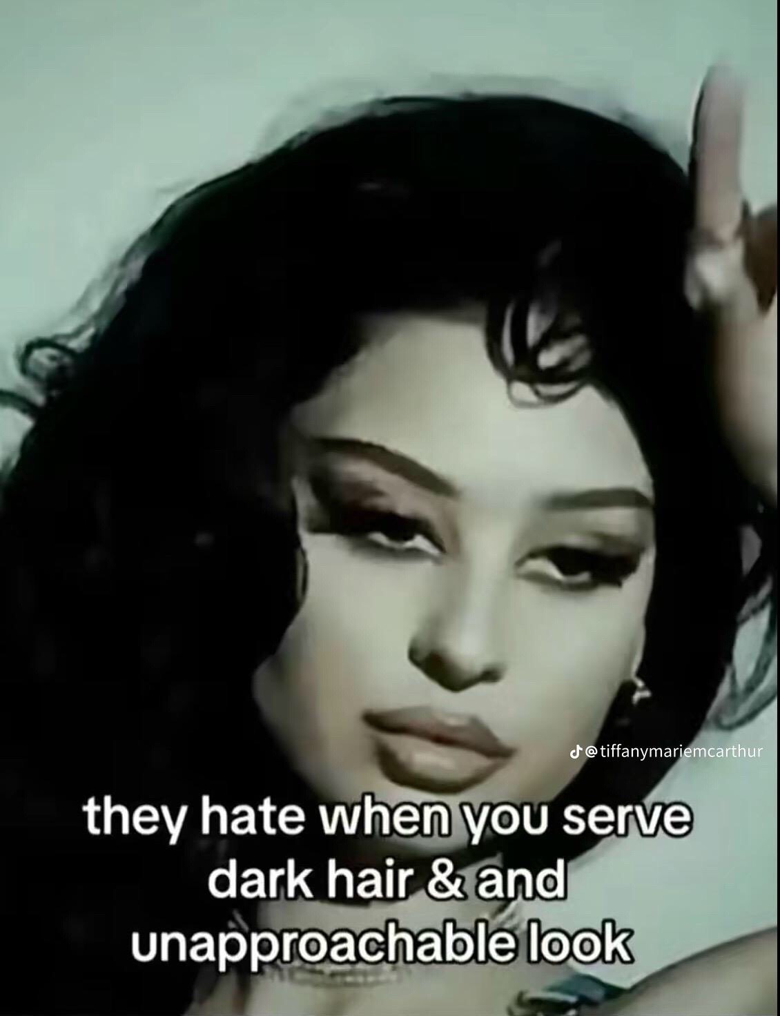 @🧛🏻&zwj;♀️𐕣 𝒜𝓃𝓃𝒶 𐕣🦇