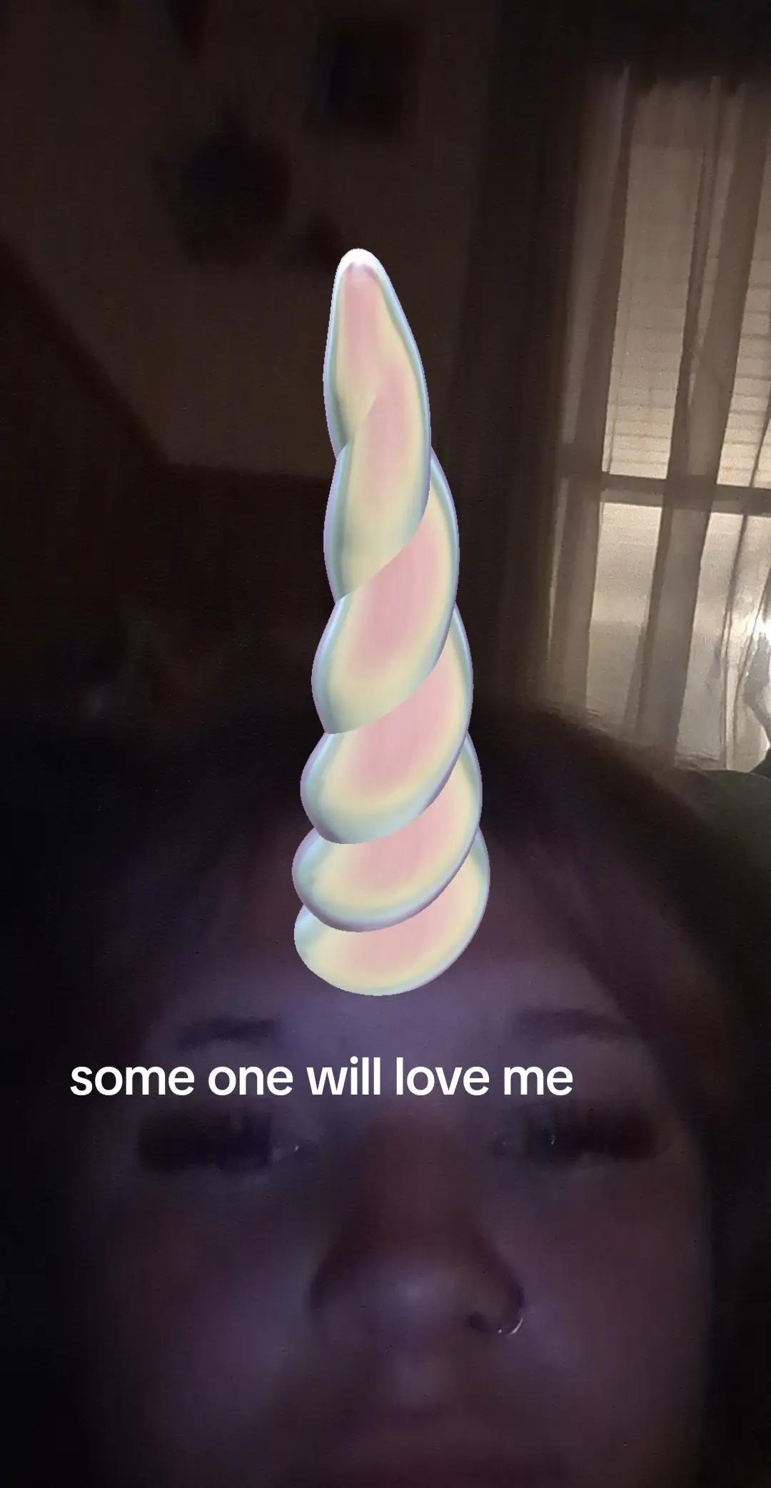 @𝕊𝕠𝕡𝕙𝕚𝕒🎃